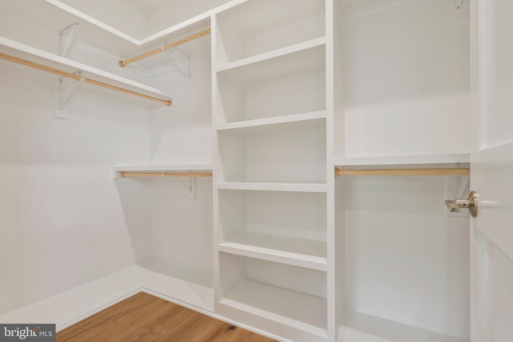 MULHALL - Residential