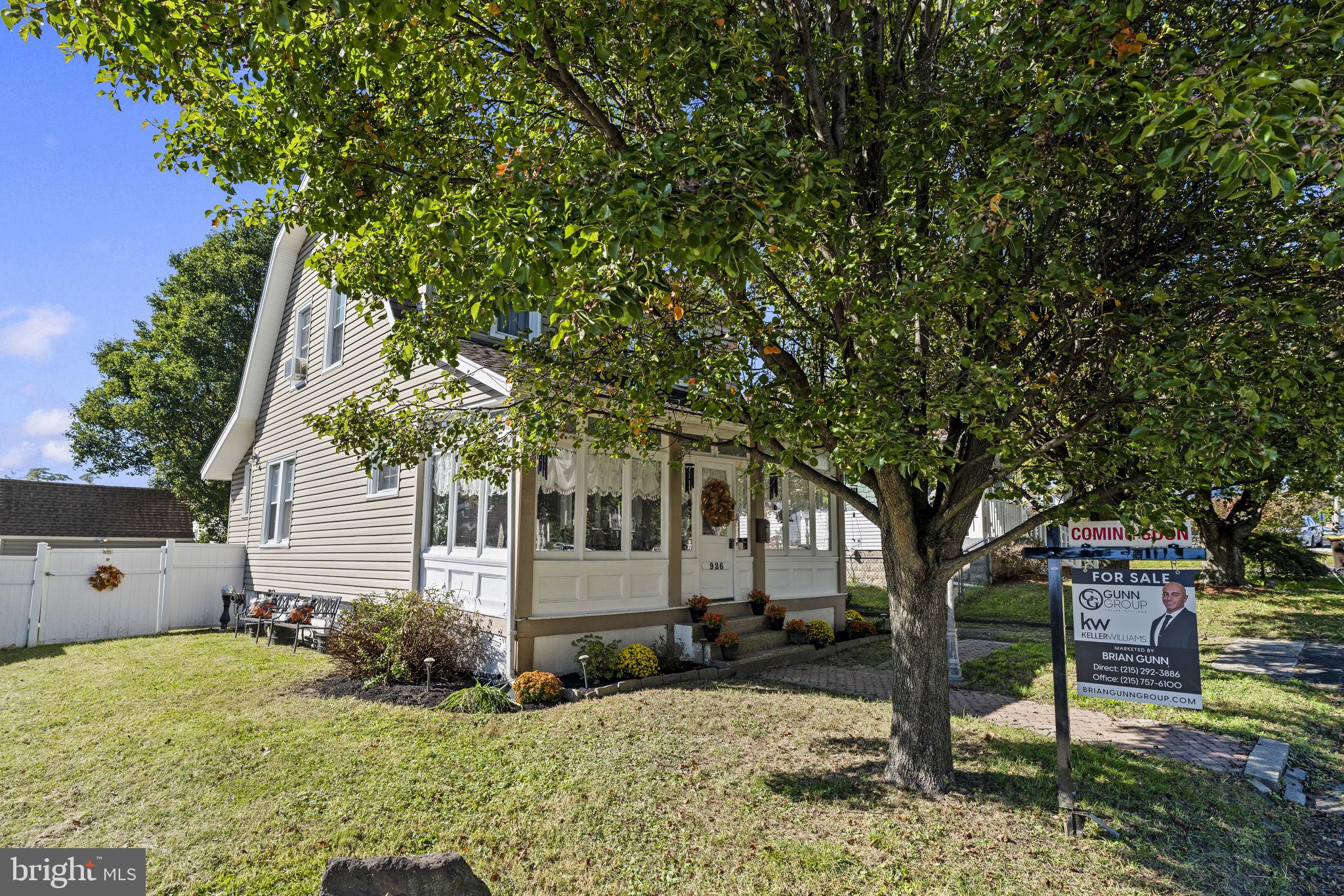 936 LOCUST AVENUE
