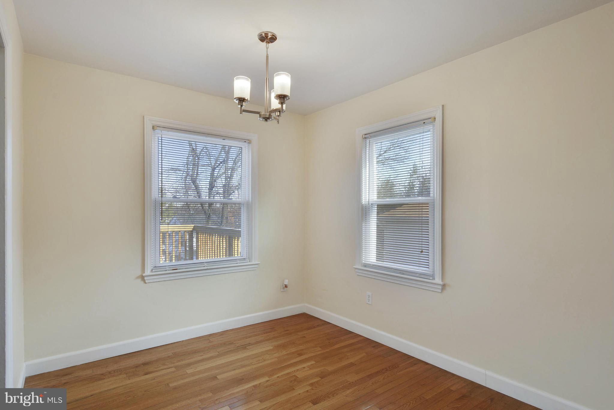 HUNTINGTON - Residential Lease