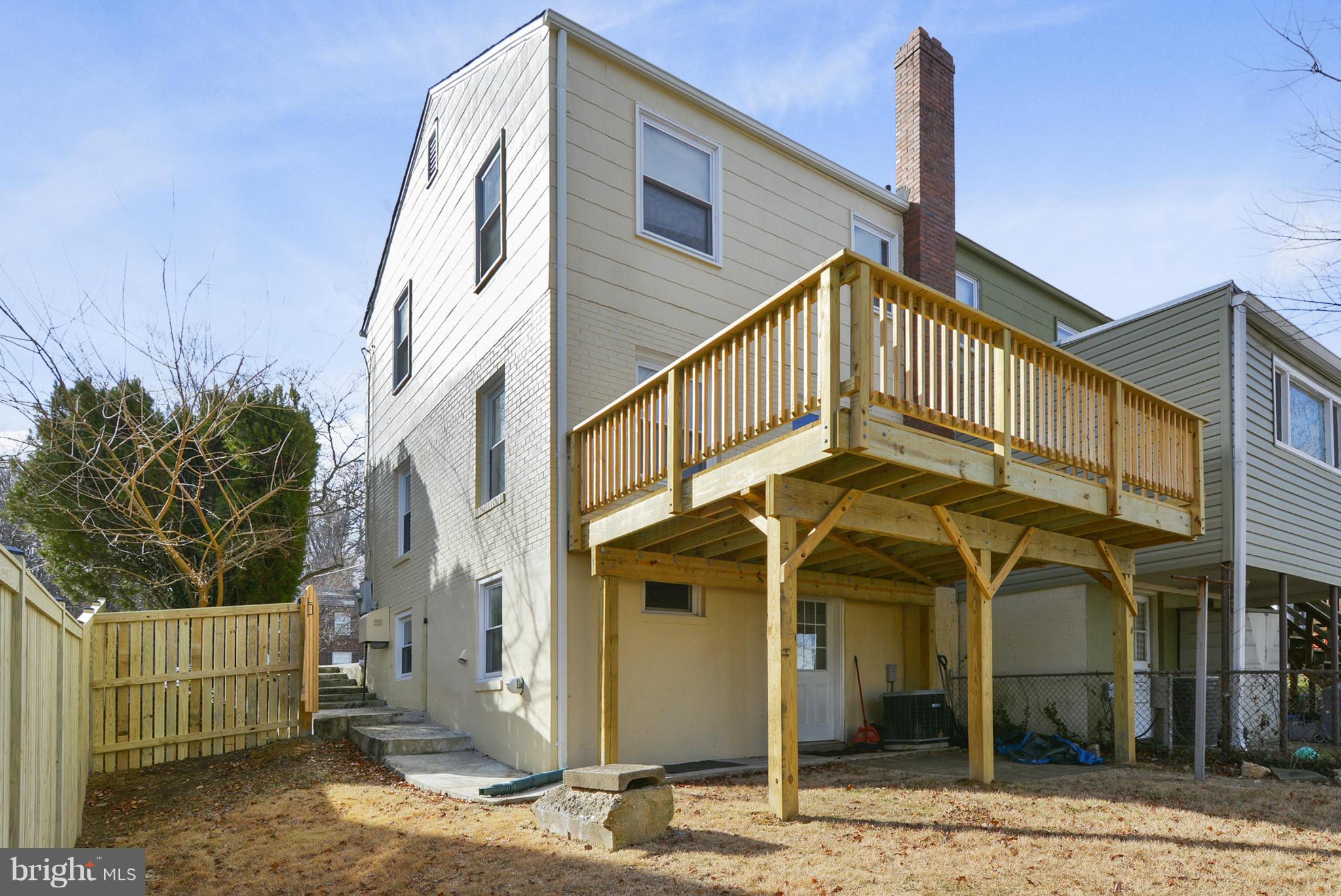 HUNTINGTON - Residential Lease