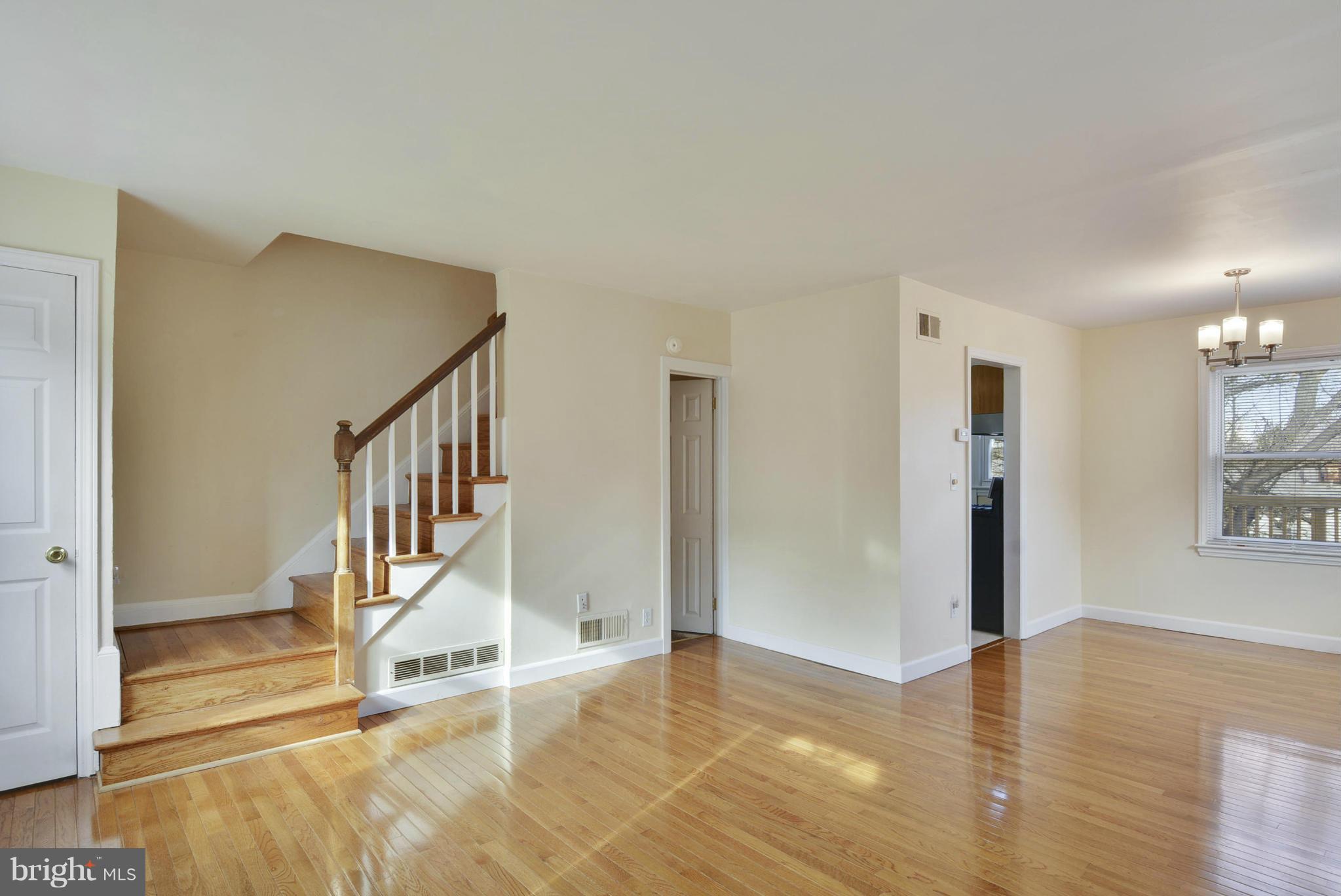 HUNTINGTON - Residential Lease