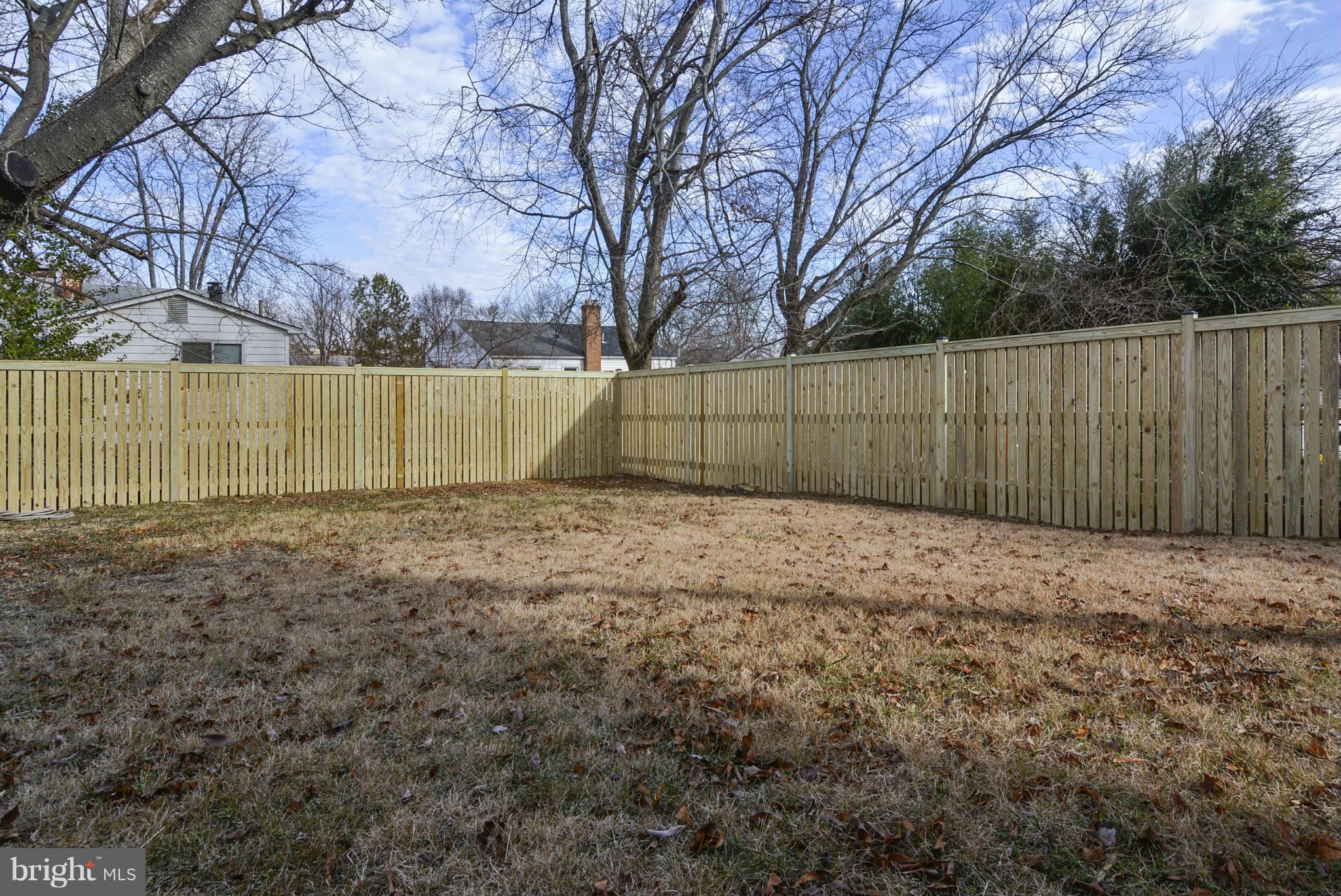 HUNTINGTON - Residential Lease