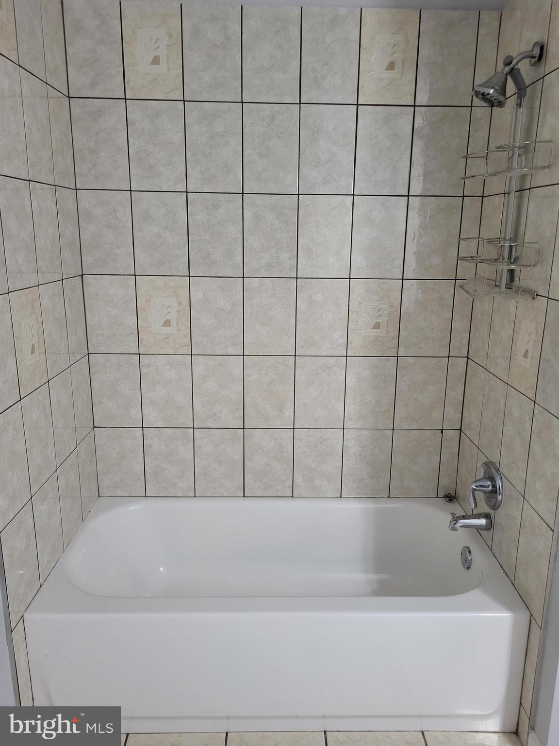 THE VILLAGES AT WELLINGTON - Residential Lease