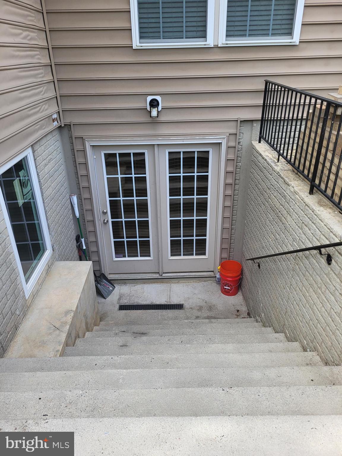 THE VILLAGES AT WELLINGTON - Residential Lease