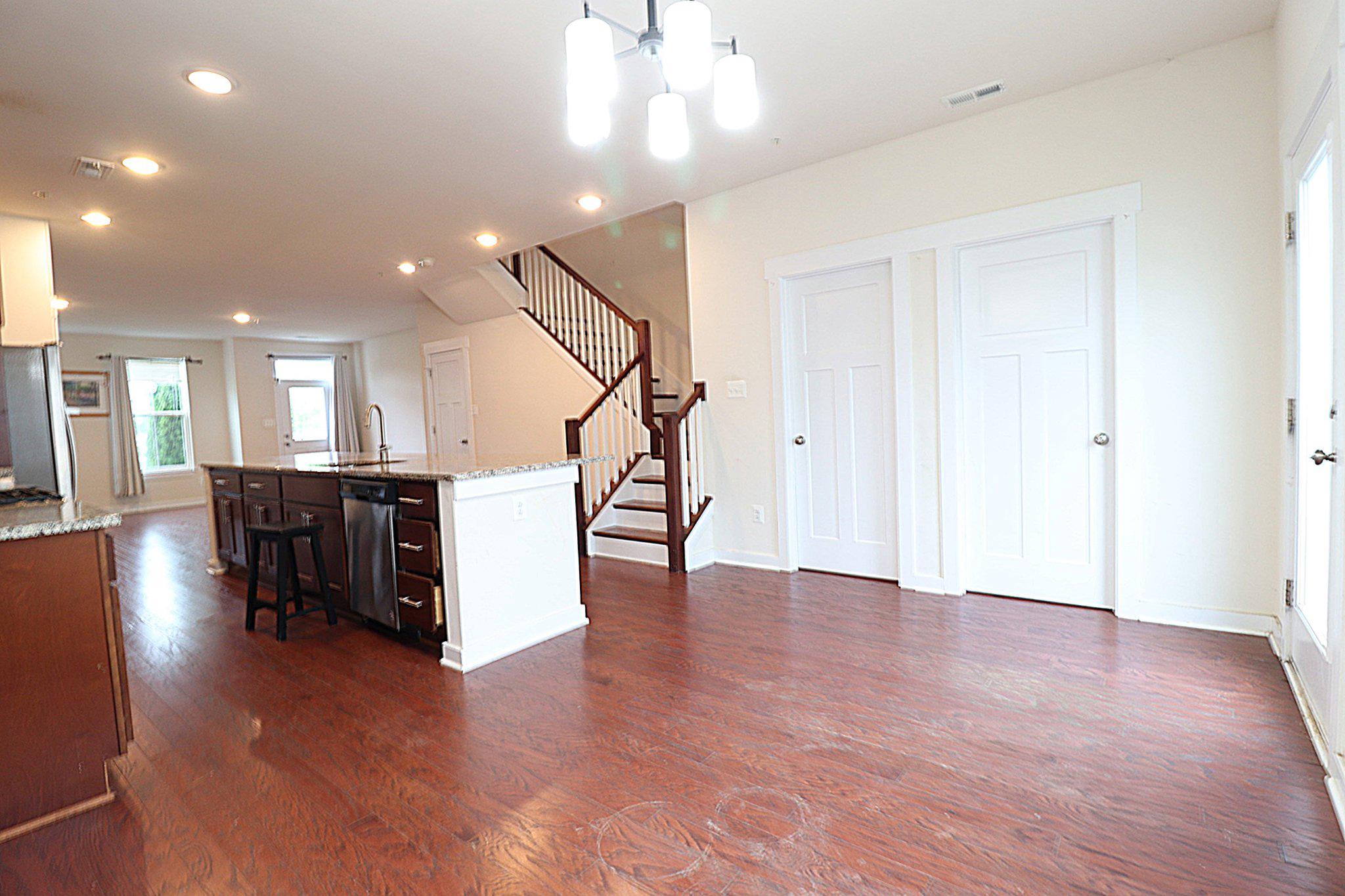 WAVERLEY VIEW - Residential