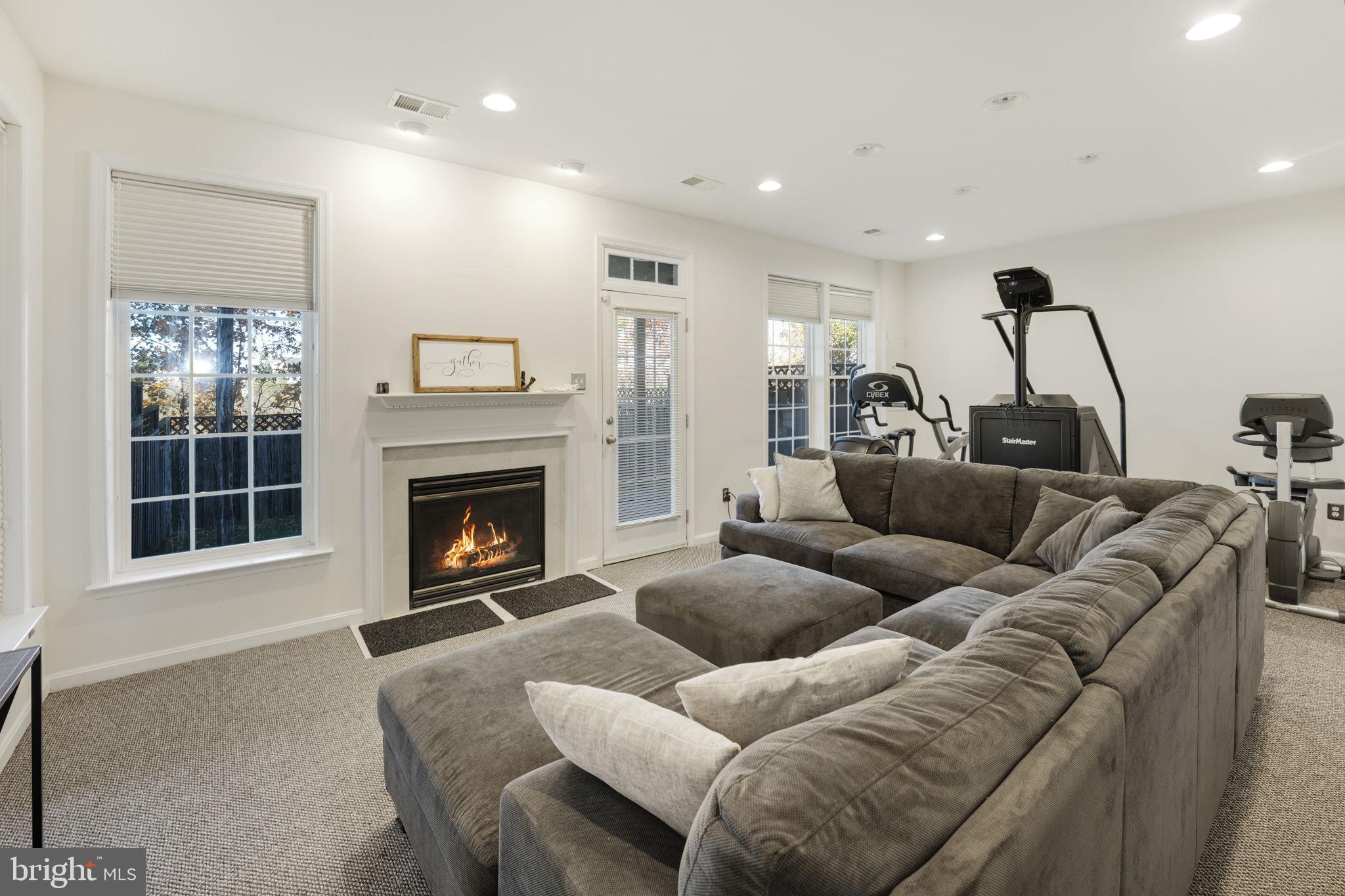 STONE RIDGE - Residential