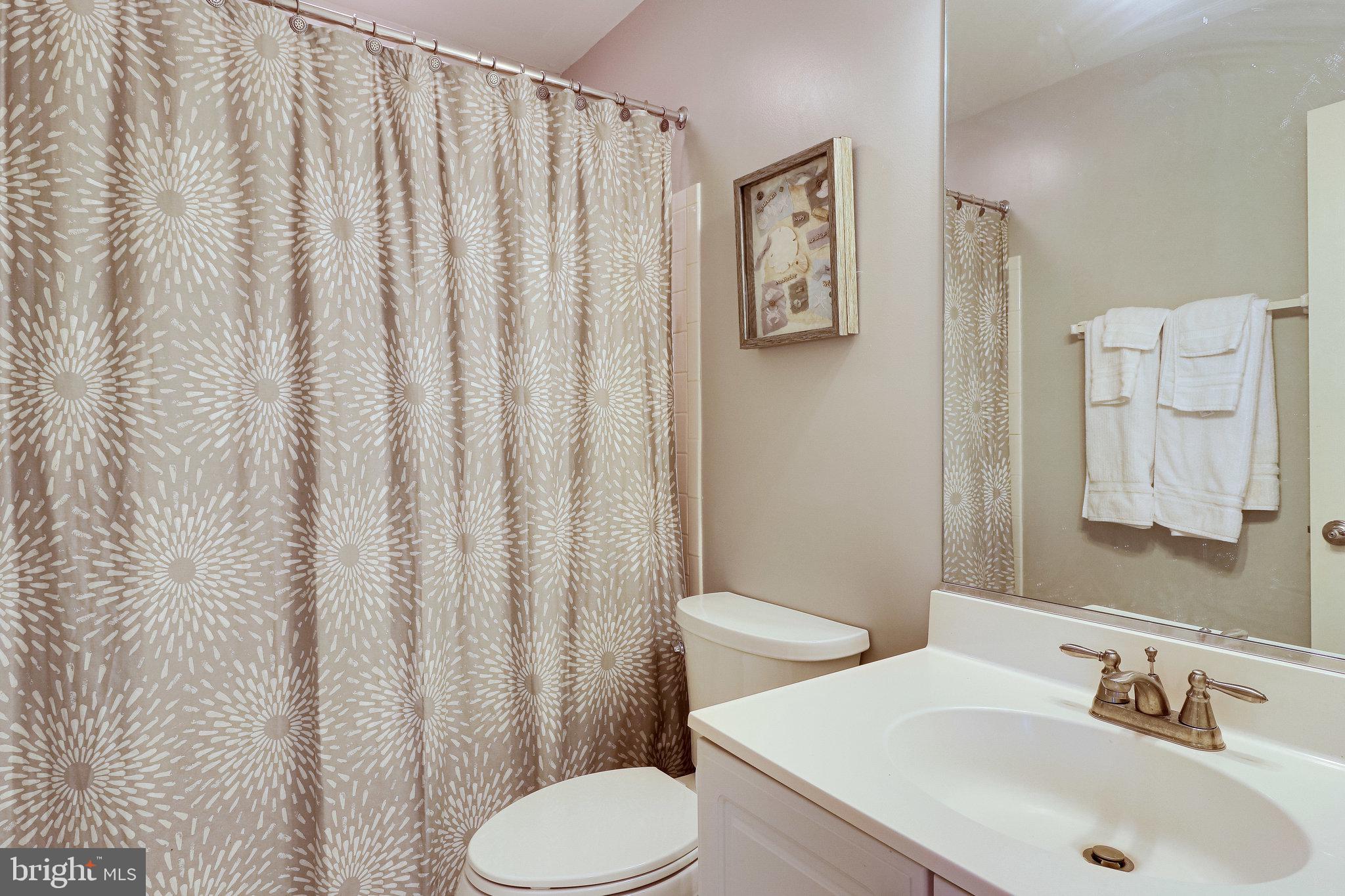 KEENE MILL OAKS - Residential