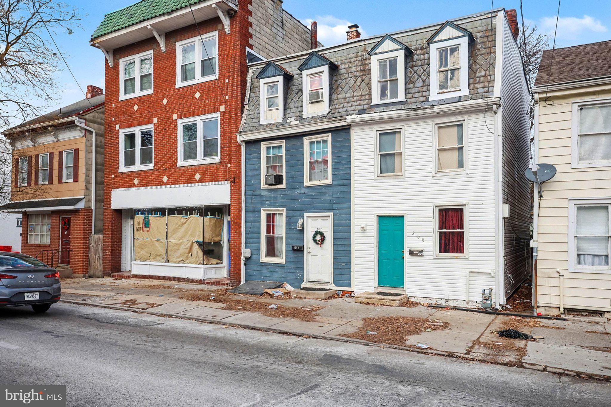 207 E PHILADELPHIA STREET