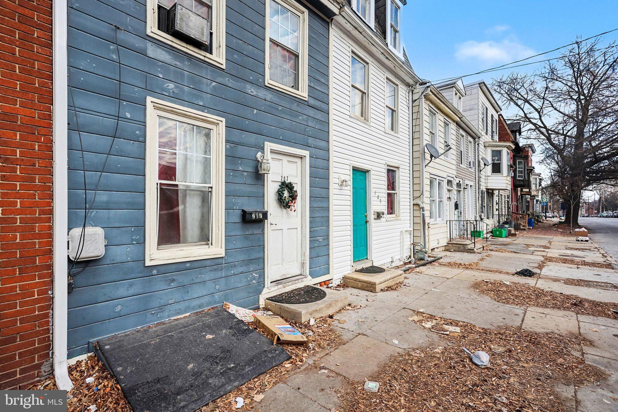 207 E PHILADELPHIA STREET