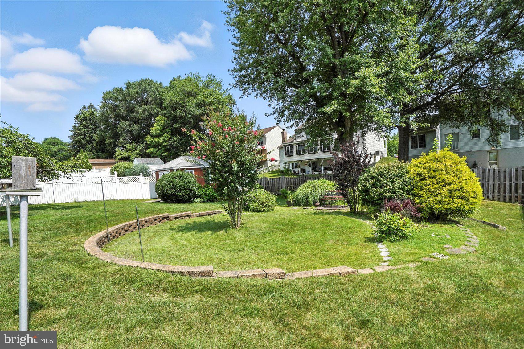 DARLEIGH MANOR - Residential