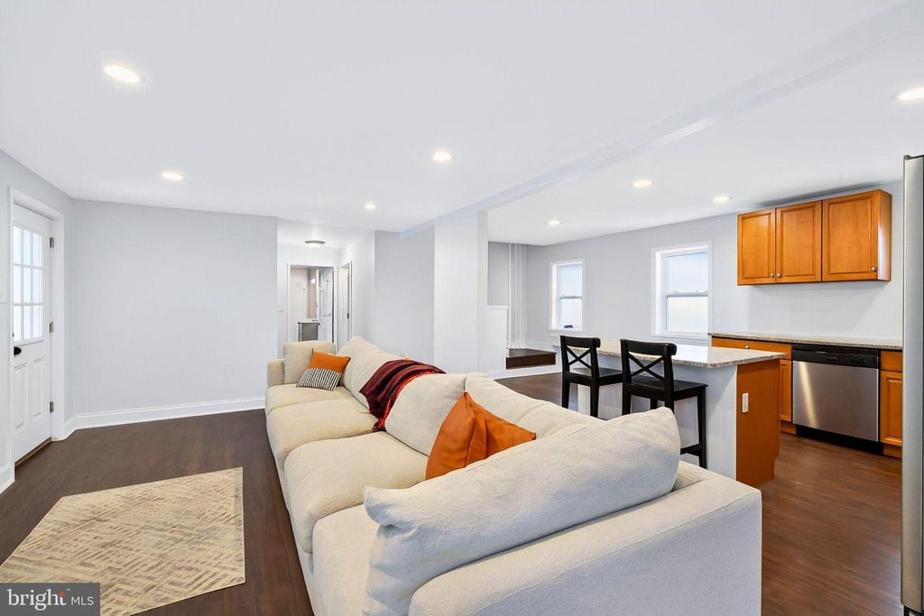 Photo of 1104 Indo Pl, HYATTSVILLE, MD 20785 (MLS # MDPG2178298)