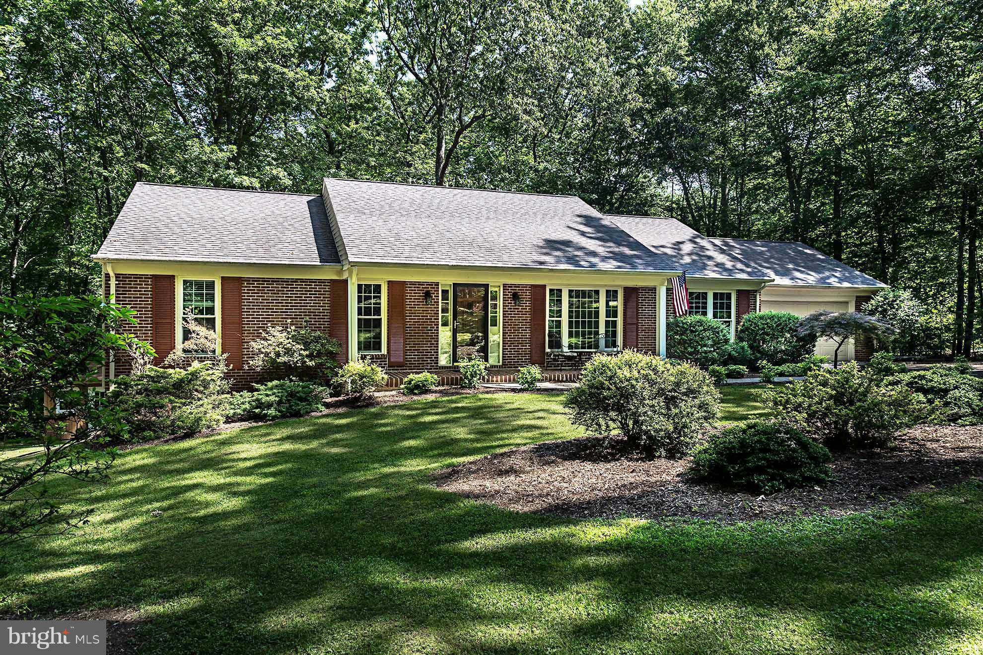 OCCOQUAN OAKS - Residential Lease