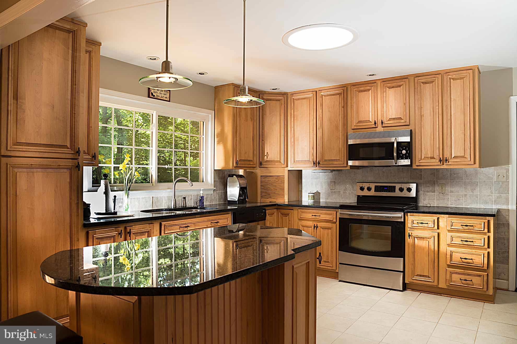 OCCOQUAN OAKS - Residential Lease