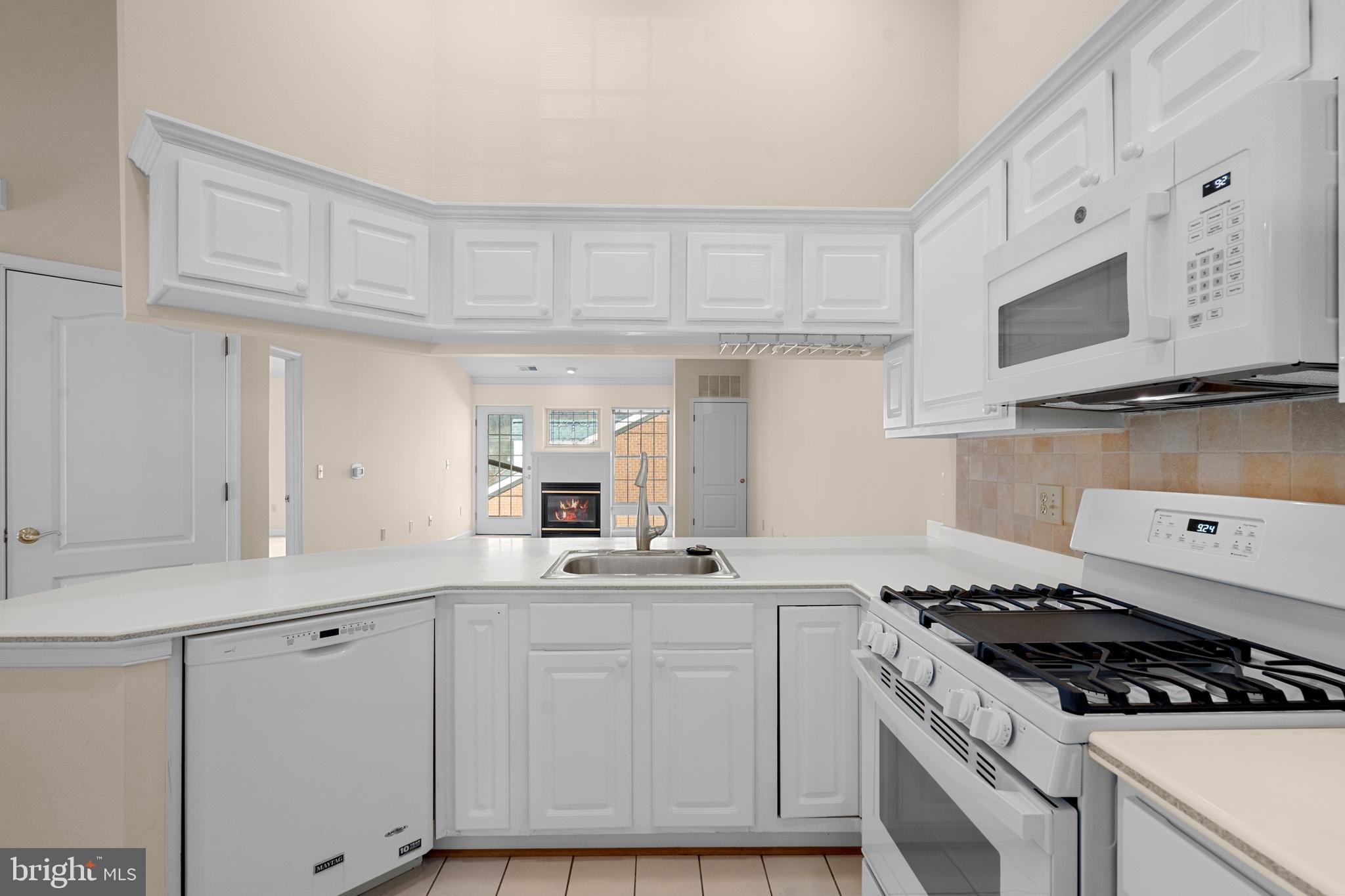 FALLS STATION - Residential