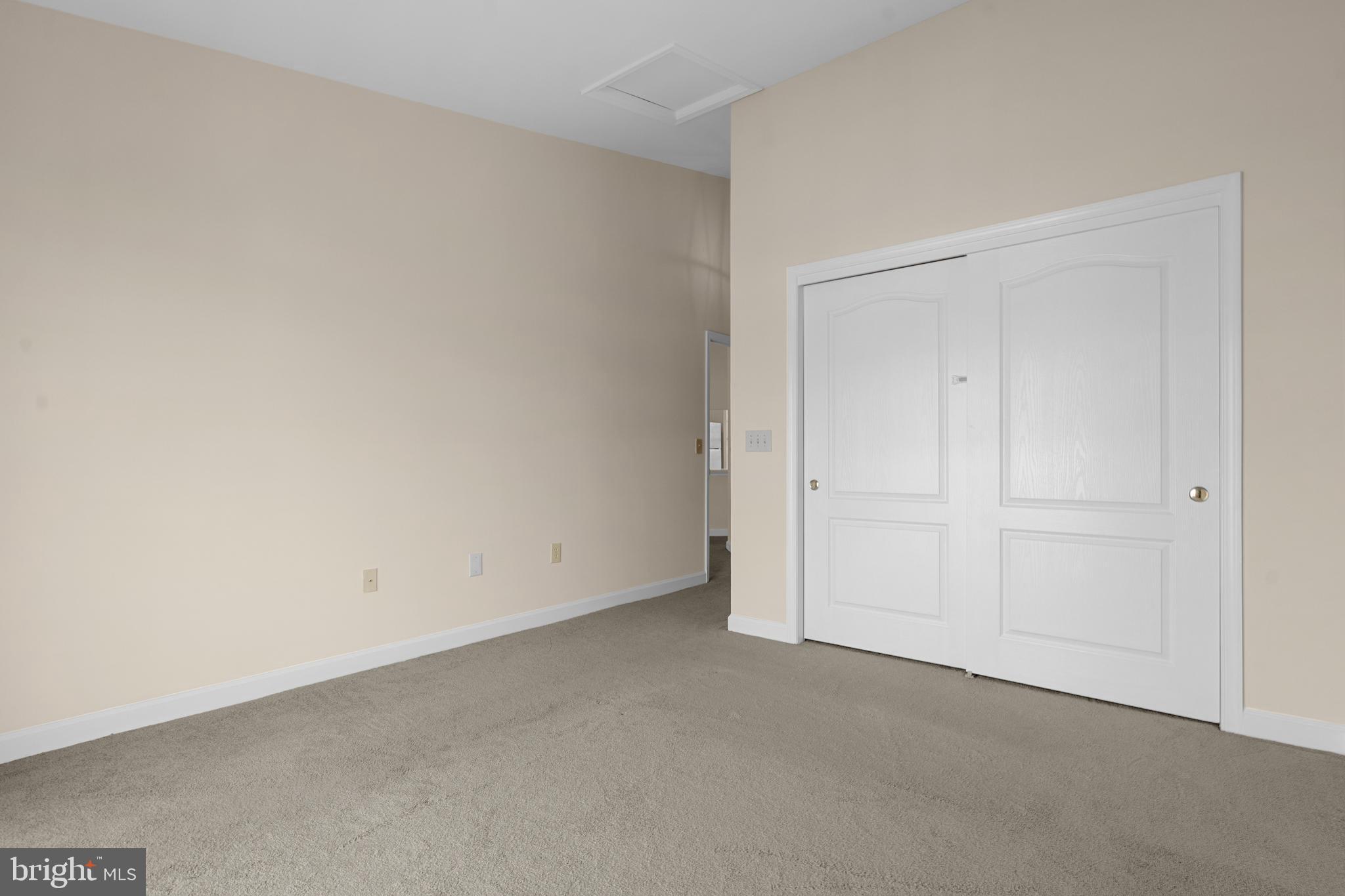 FALLS STATION - Residential