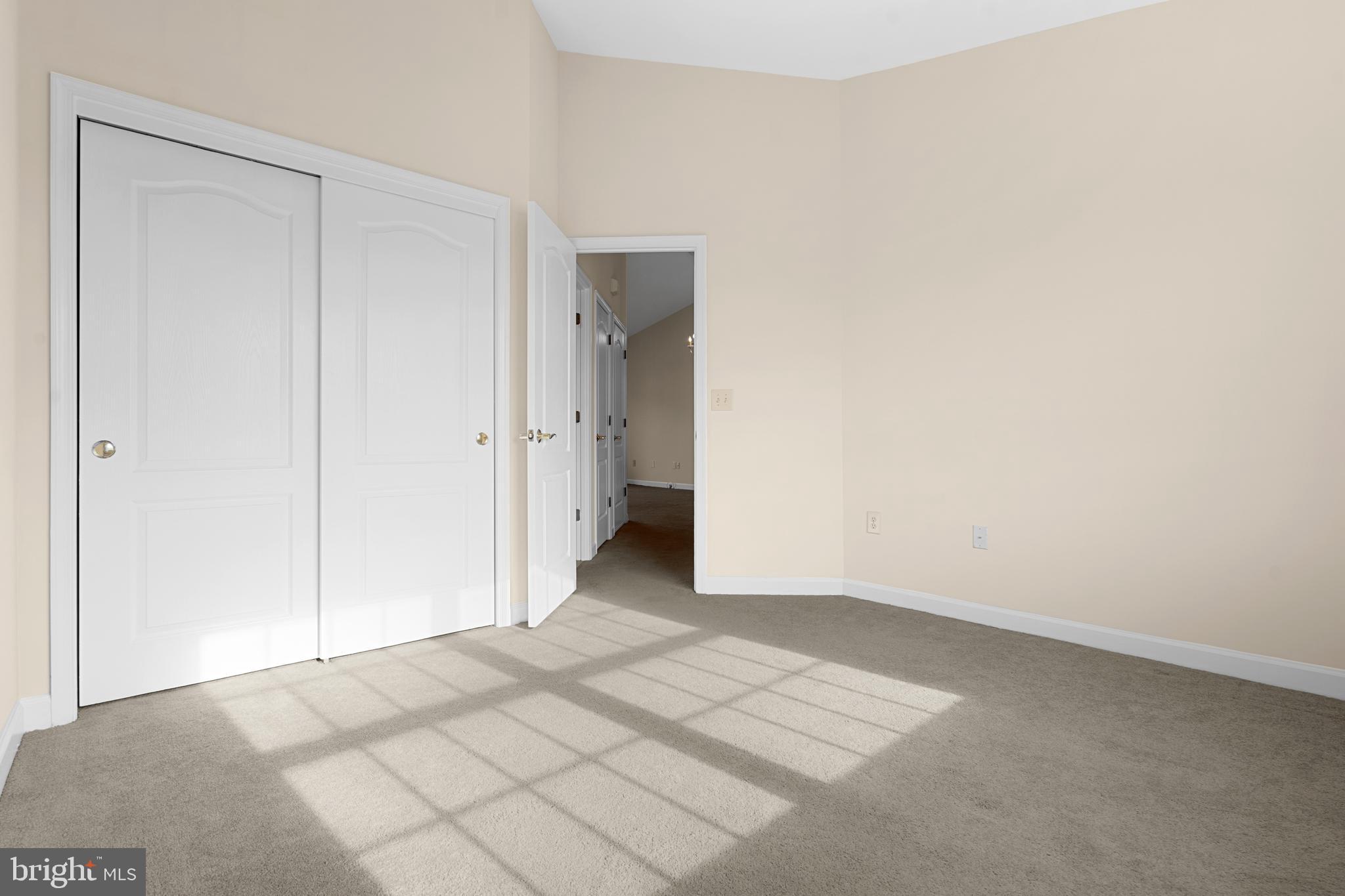 FALLS STATION - Residential