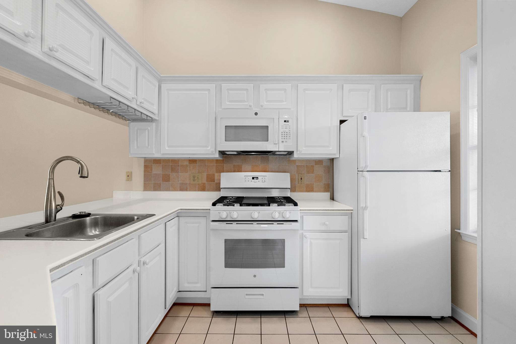 FALLS STATION - Residential