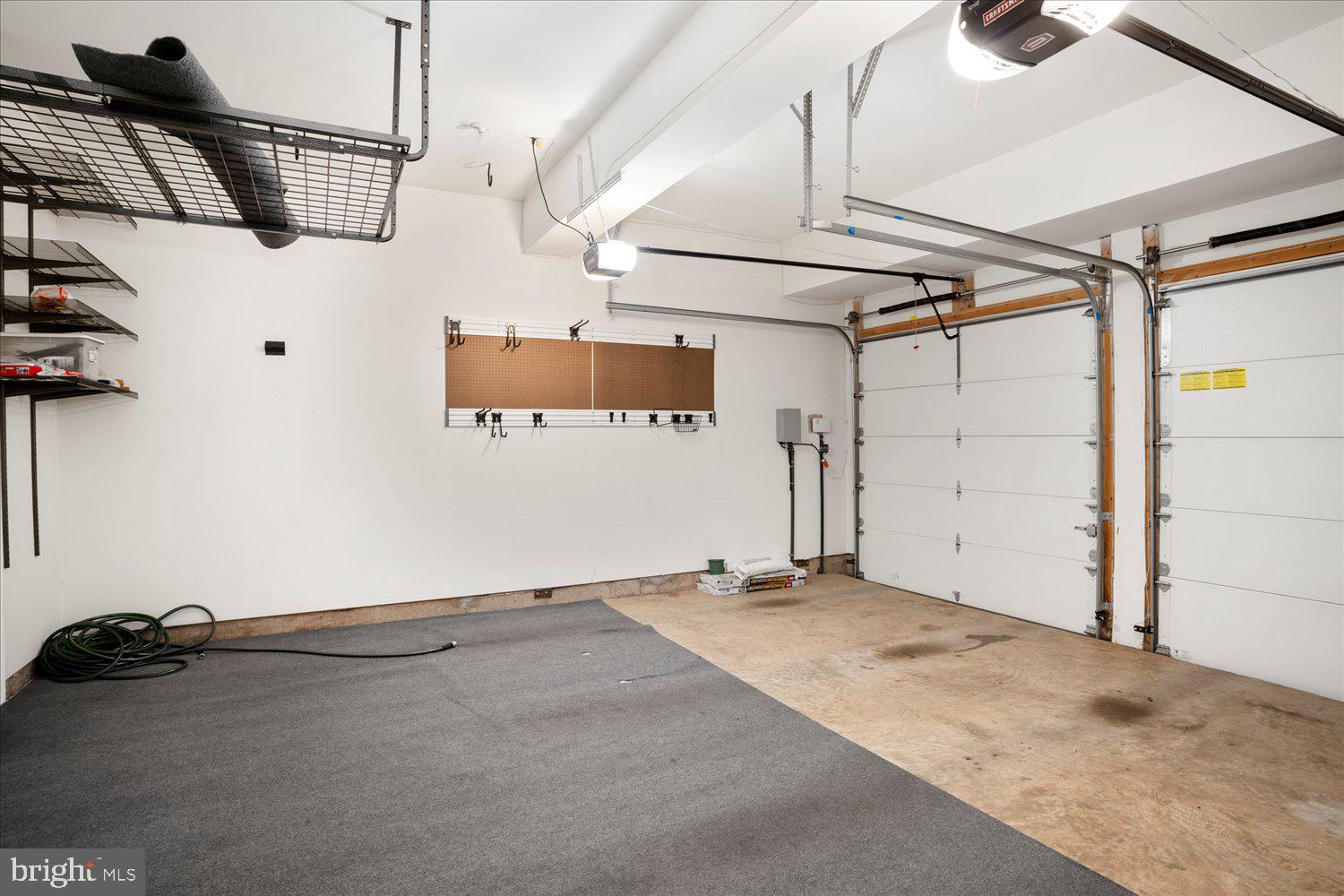 LOCHEWOOD - Residential Lease