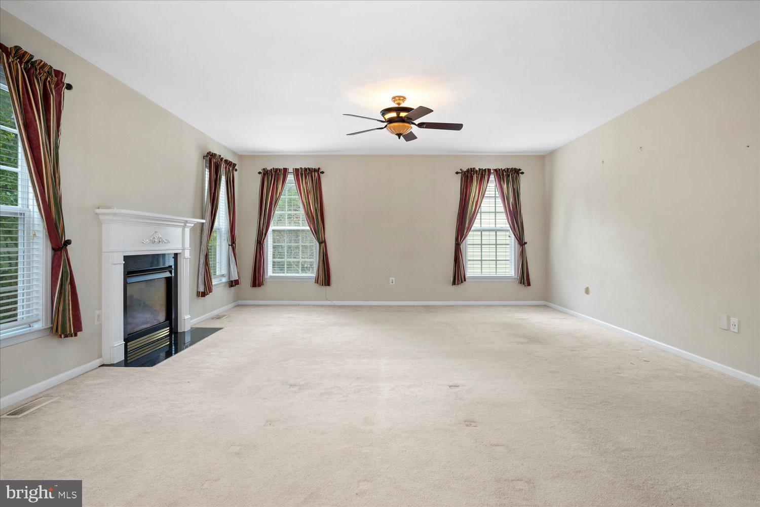 LOCHEWOOD - Residential Lease