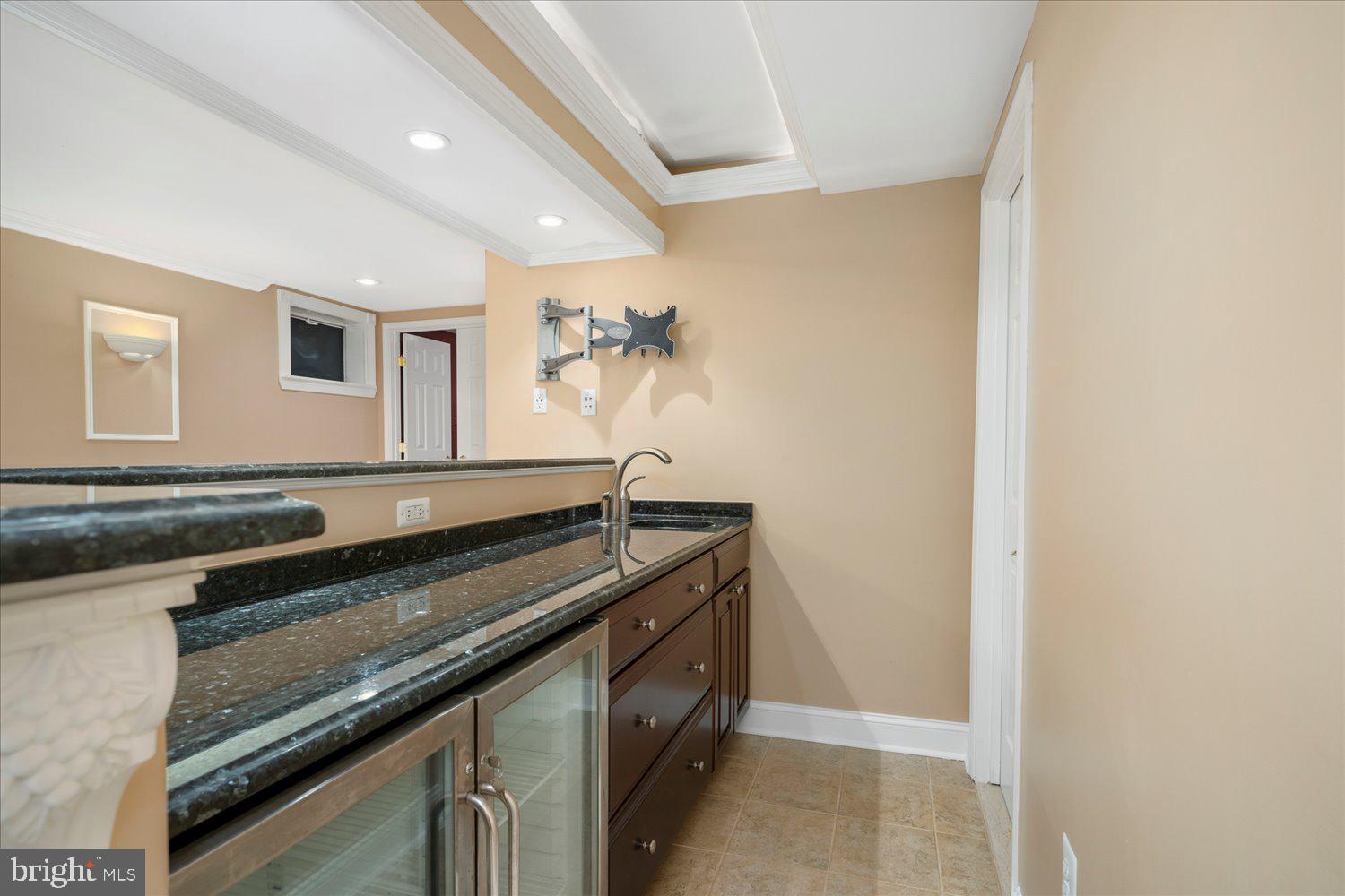 LOCHEWOOD - Residential Lease