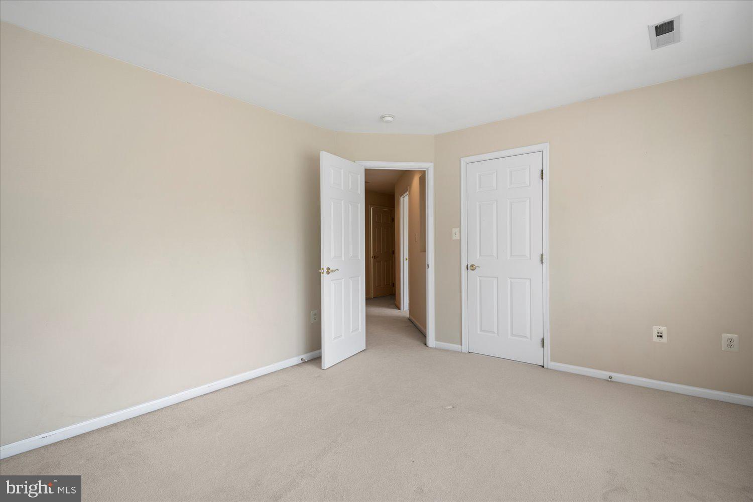 LOCHEWOOD - Residential Lease