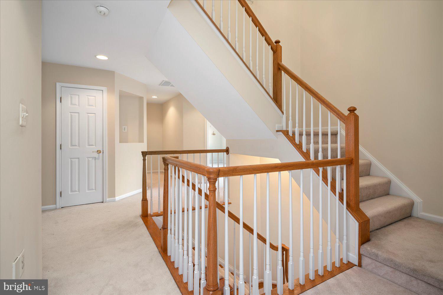 LOCHEWOOD - Residential Lease