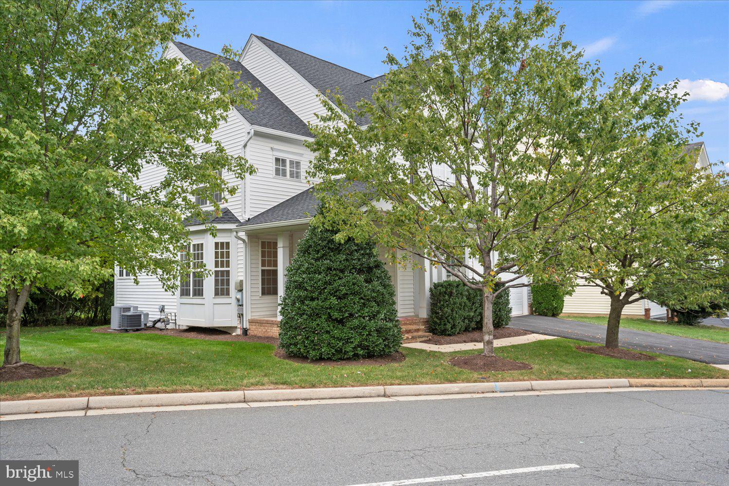 LOCHEWOOD - Residential Lease