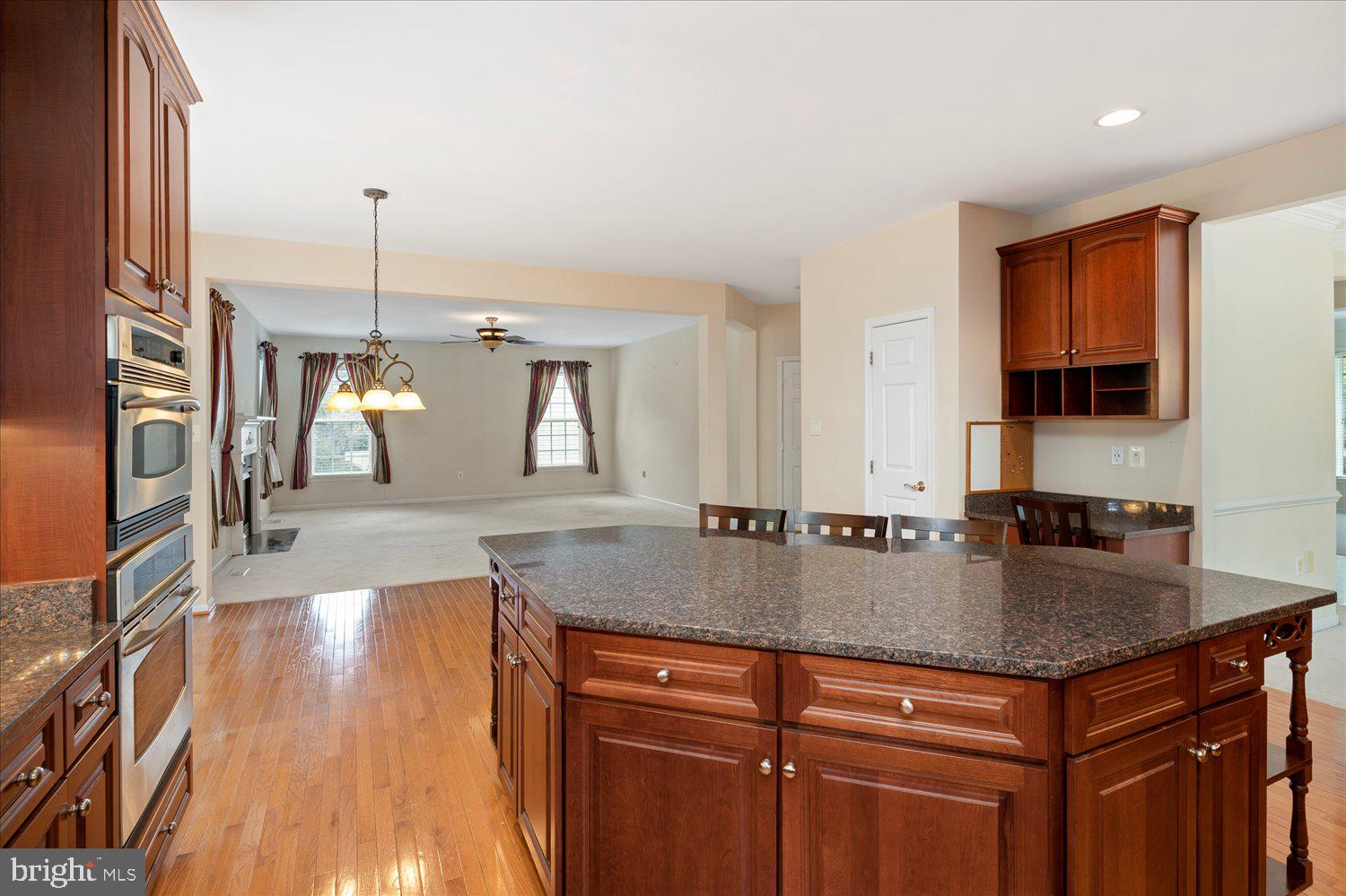 LOCHEWOOD - Residential Lease