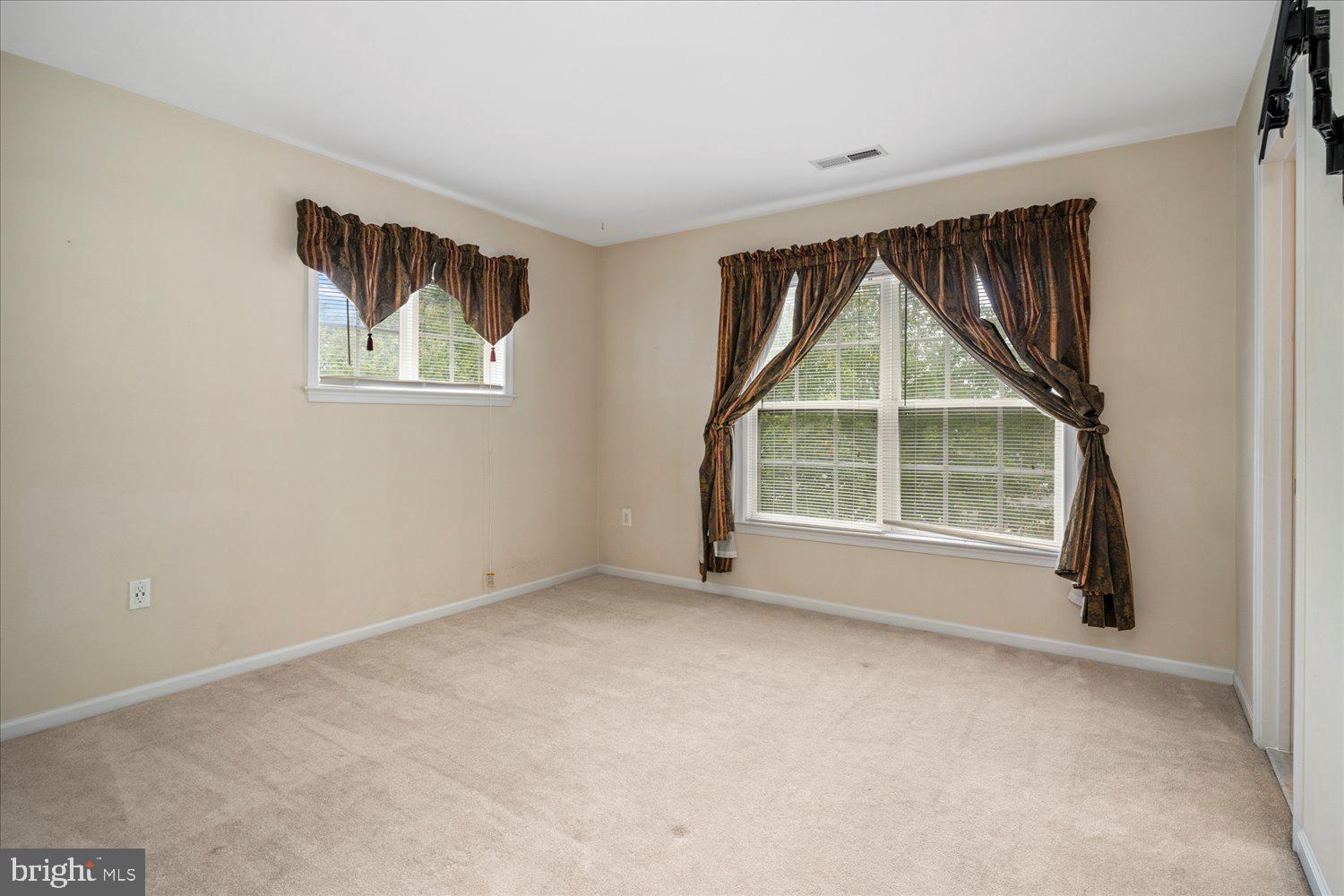 LOCHEWOOD - Residential Lease