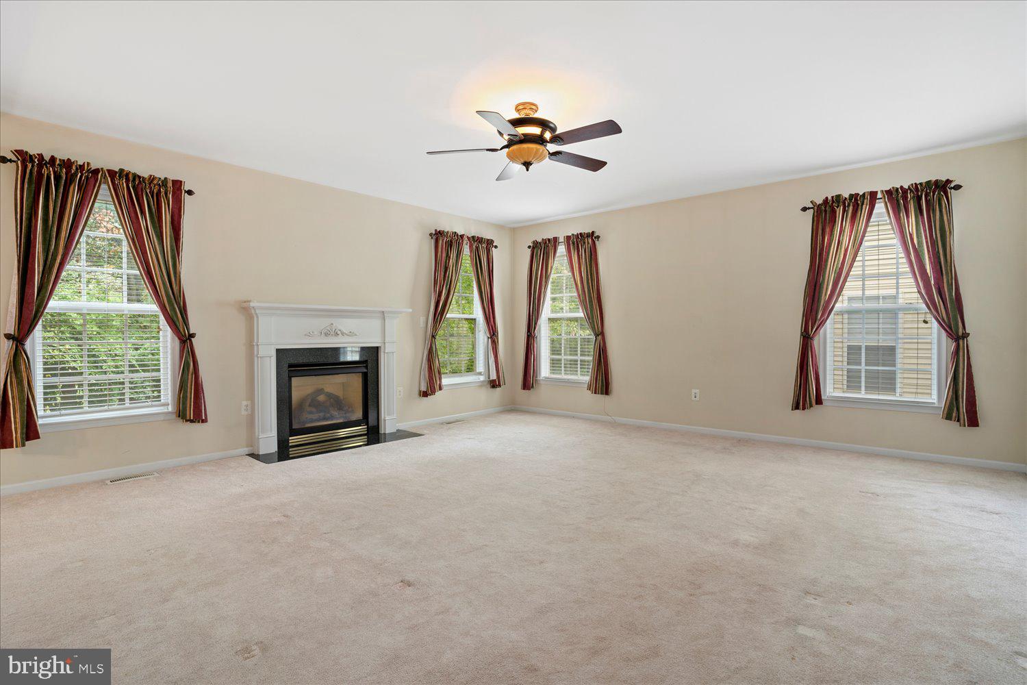 LOCHEWOOD - Residential Lease