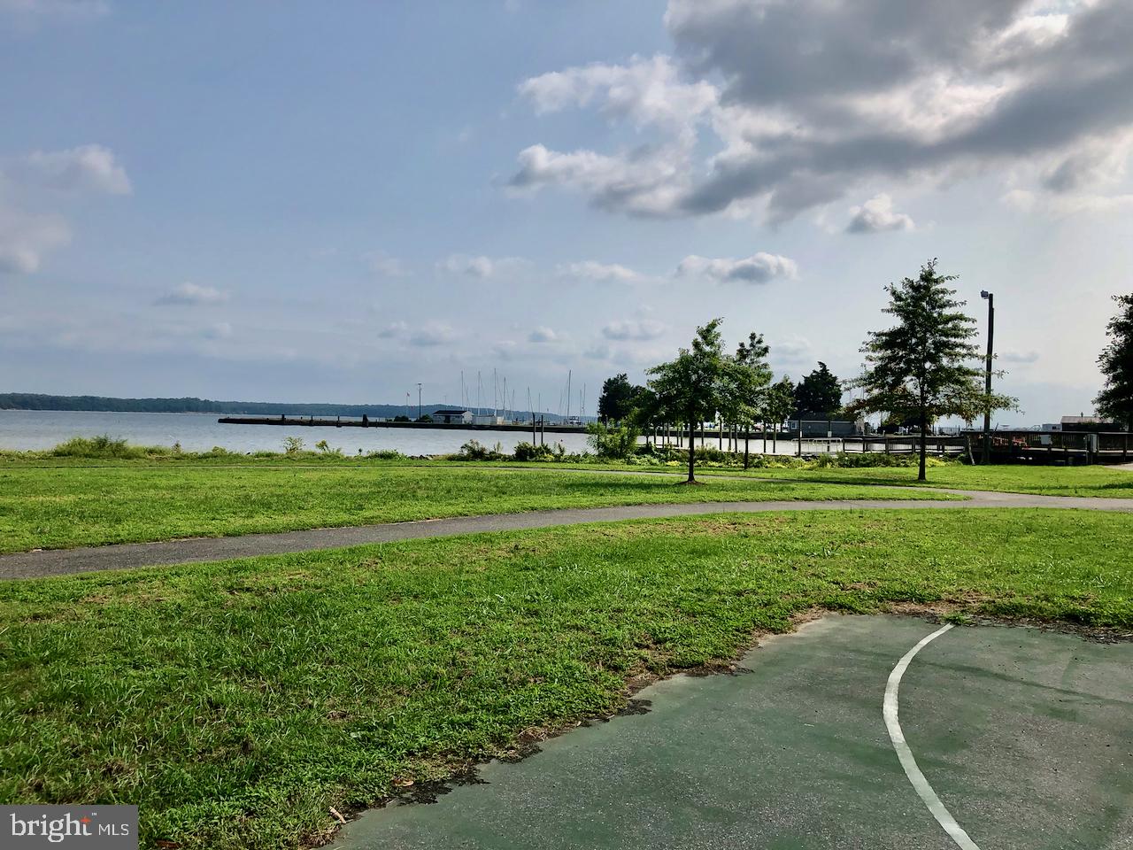 QUANTICO - Residential Lease