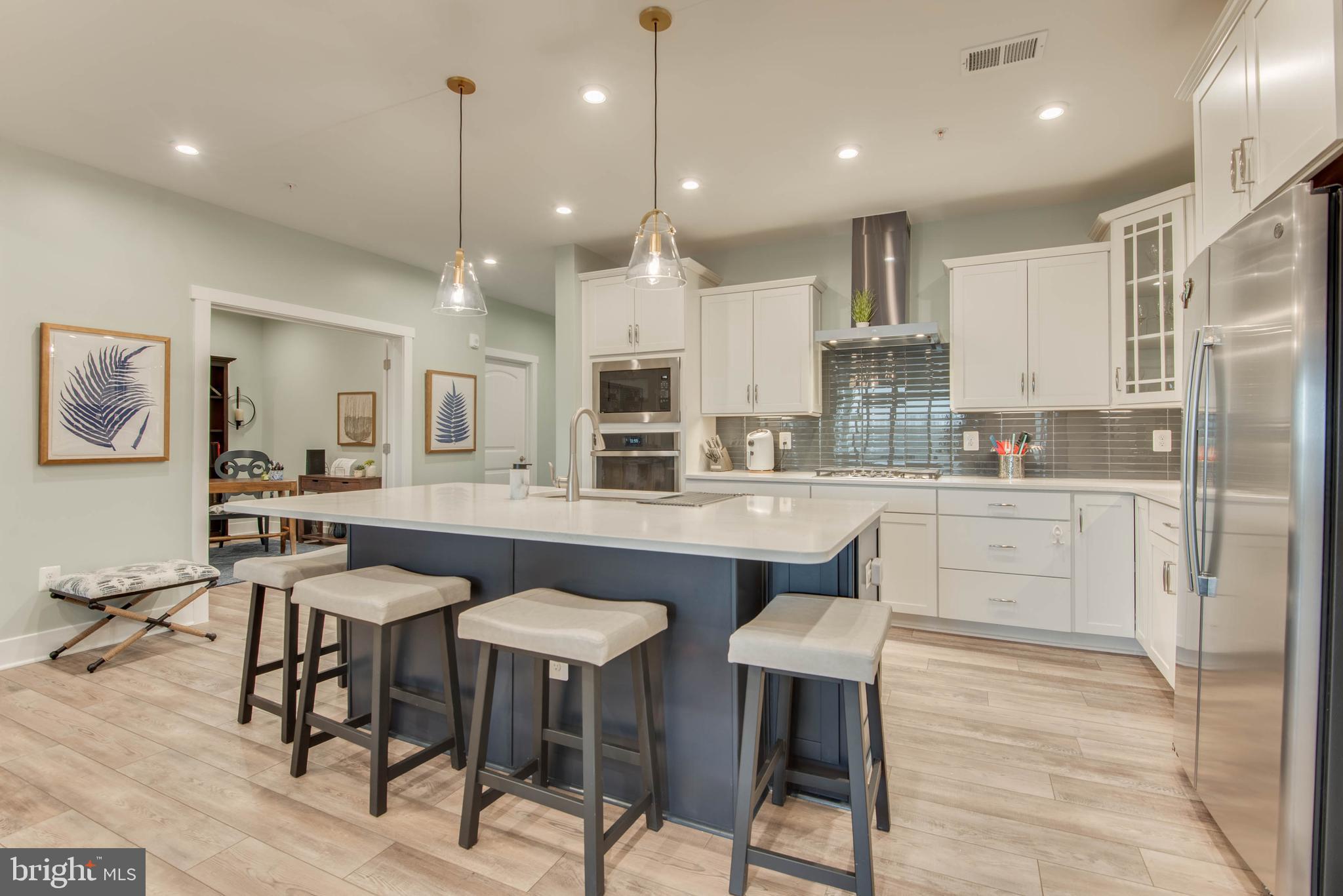 FOUR SEASONS AT KENT ISLAND - Residential Lease