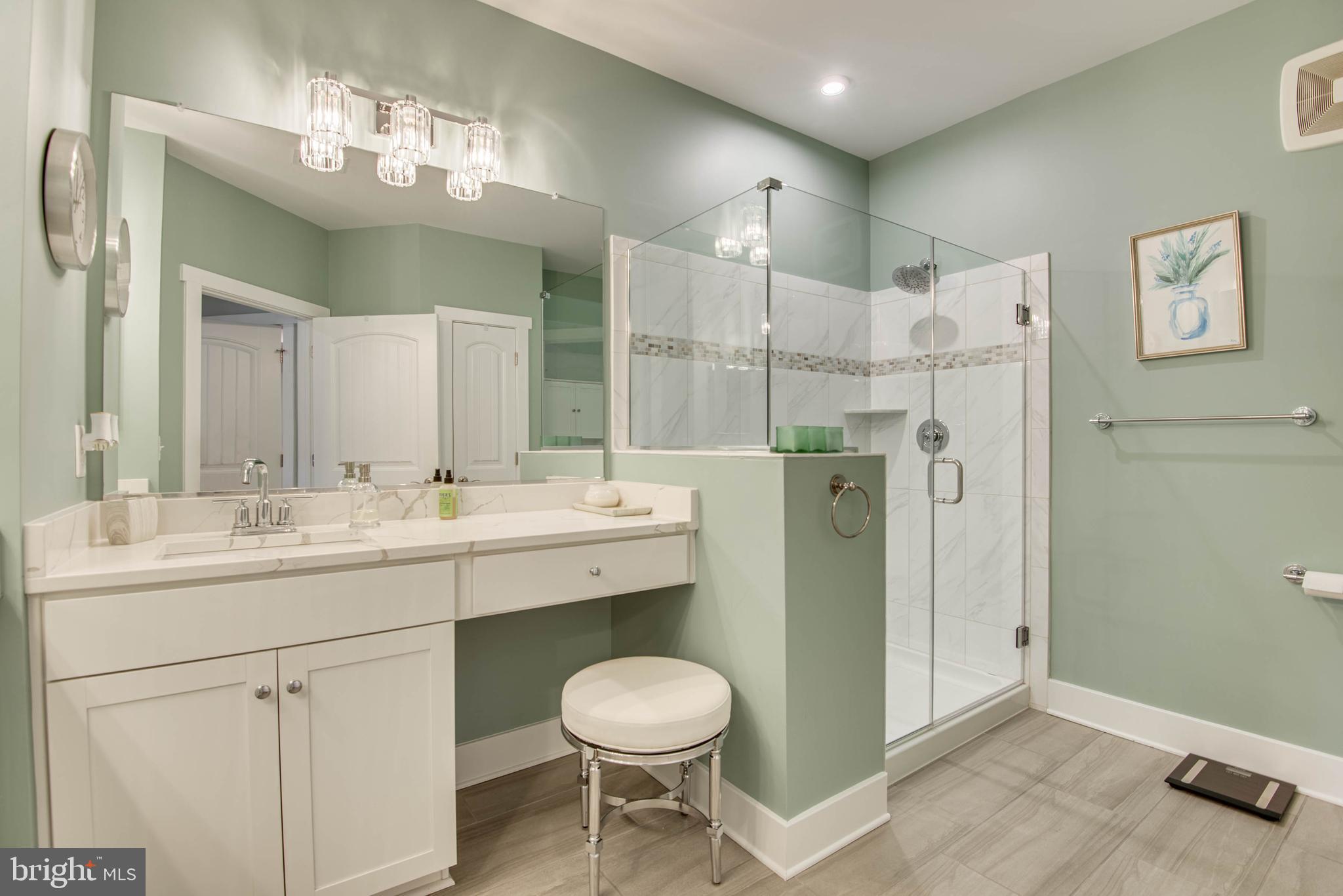 FOUR SEASONS AT KENT ISLAND - Residential Lease