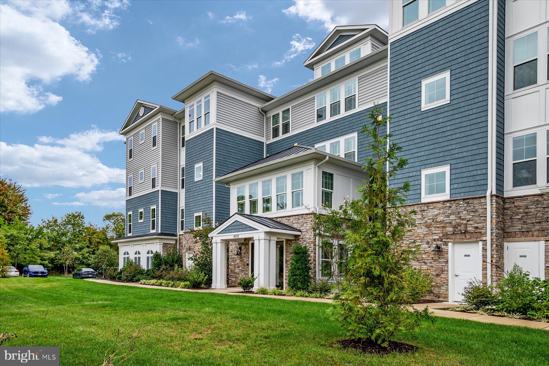 FOUR SEASONS AT KENT ISLAND - Residential Lease