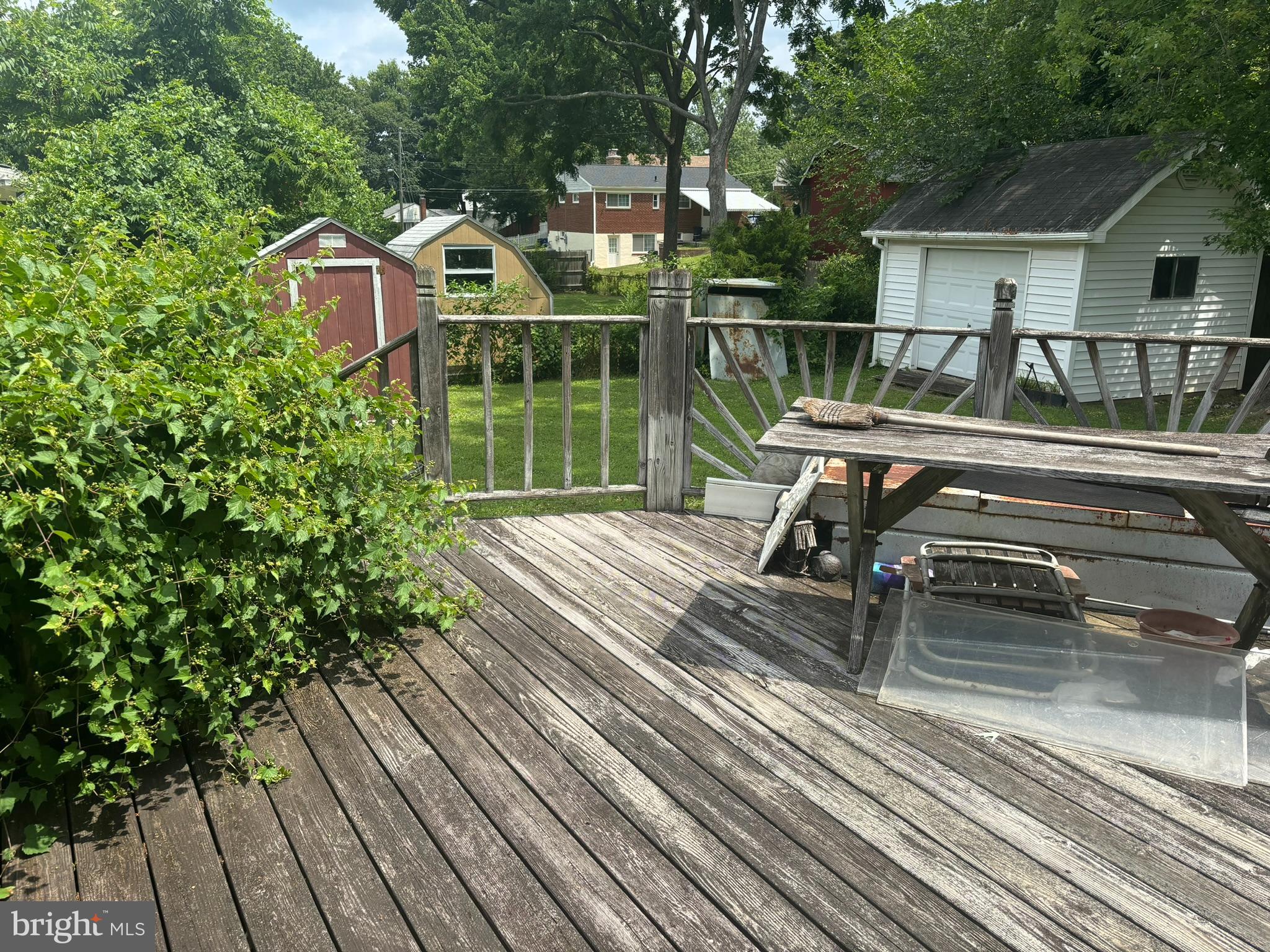 FAIRVIEW - Residential