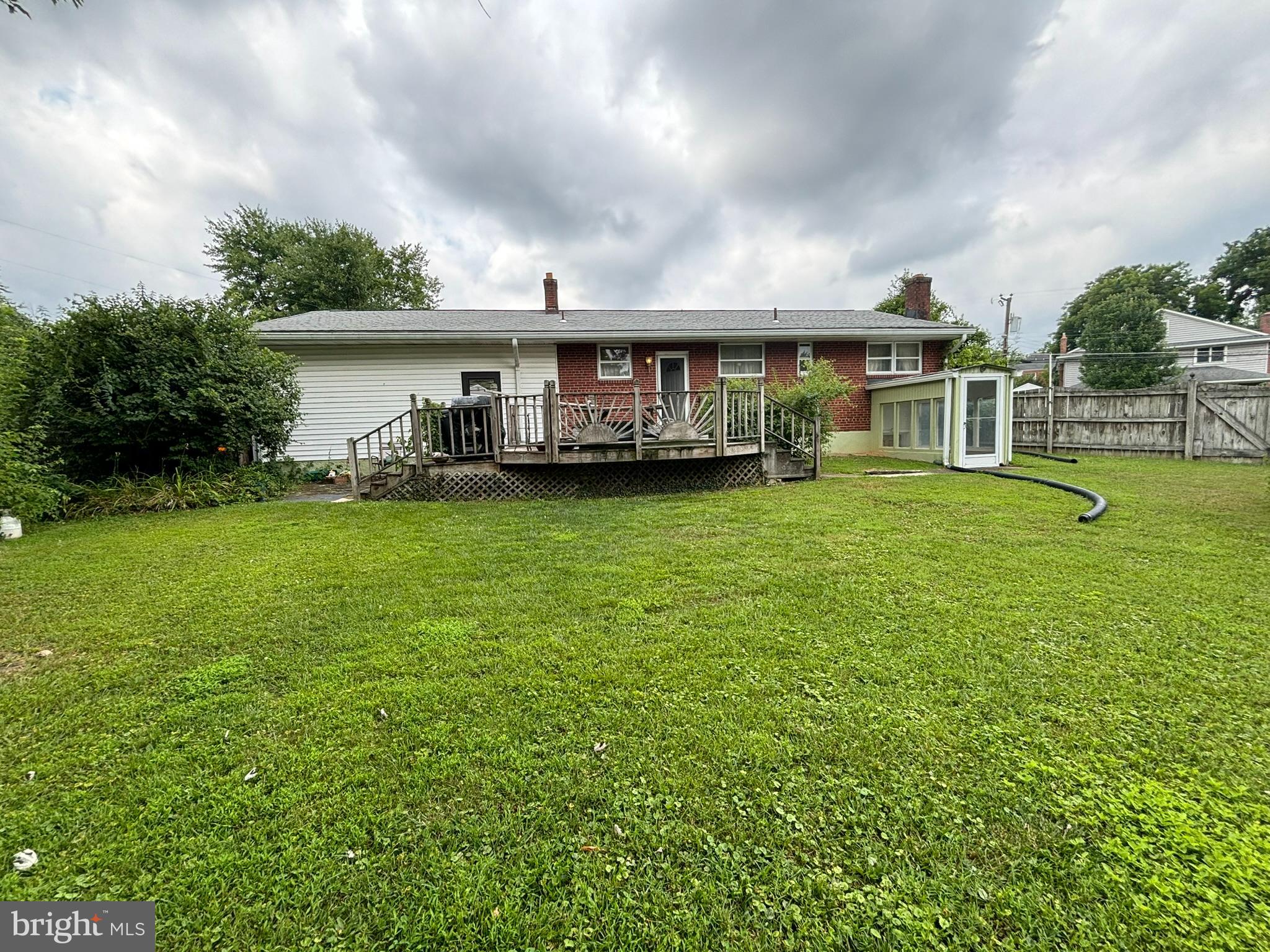 FAIRVIEW - Residential