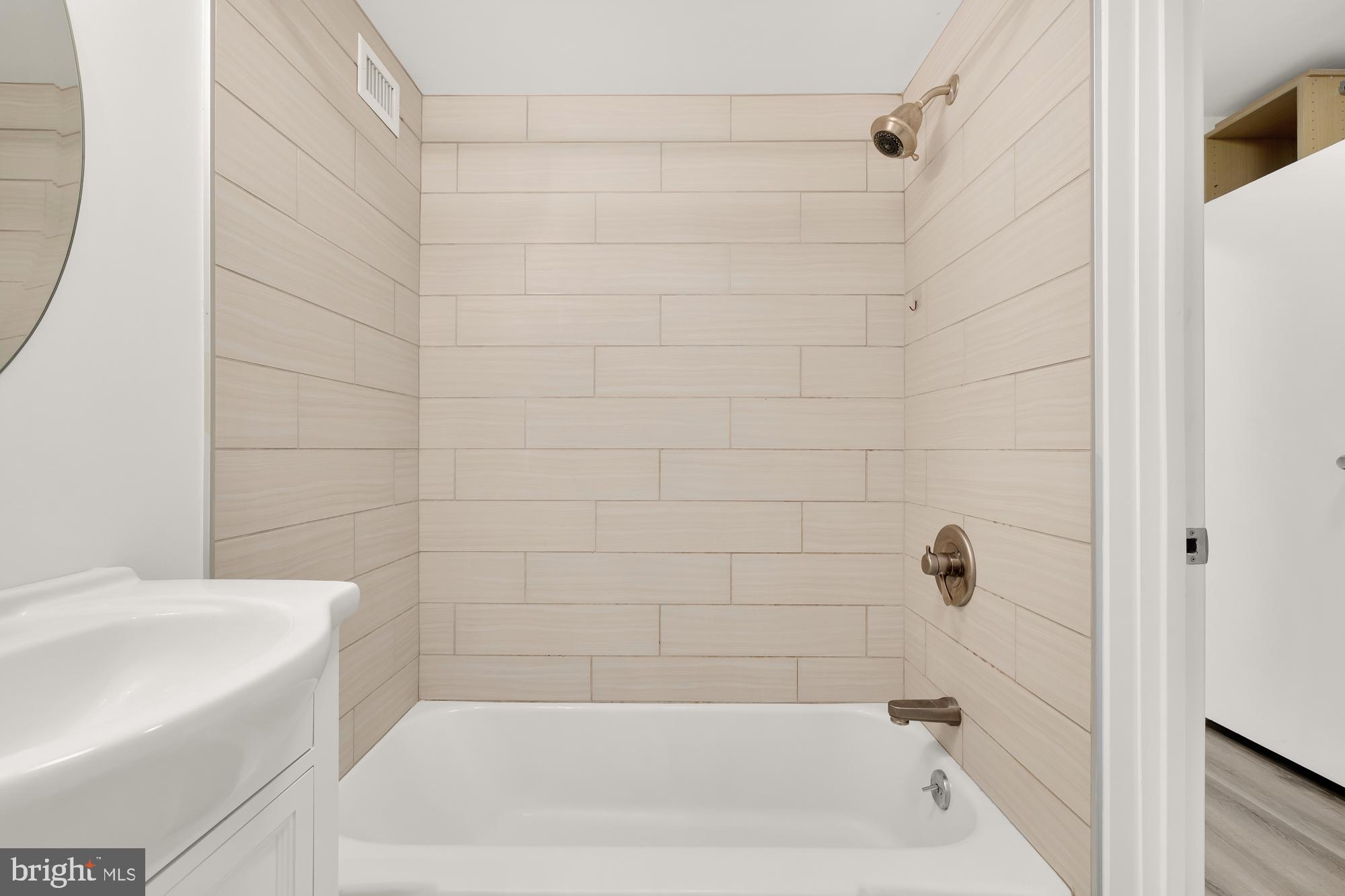 GROSVENOR PARK - Residential