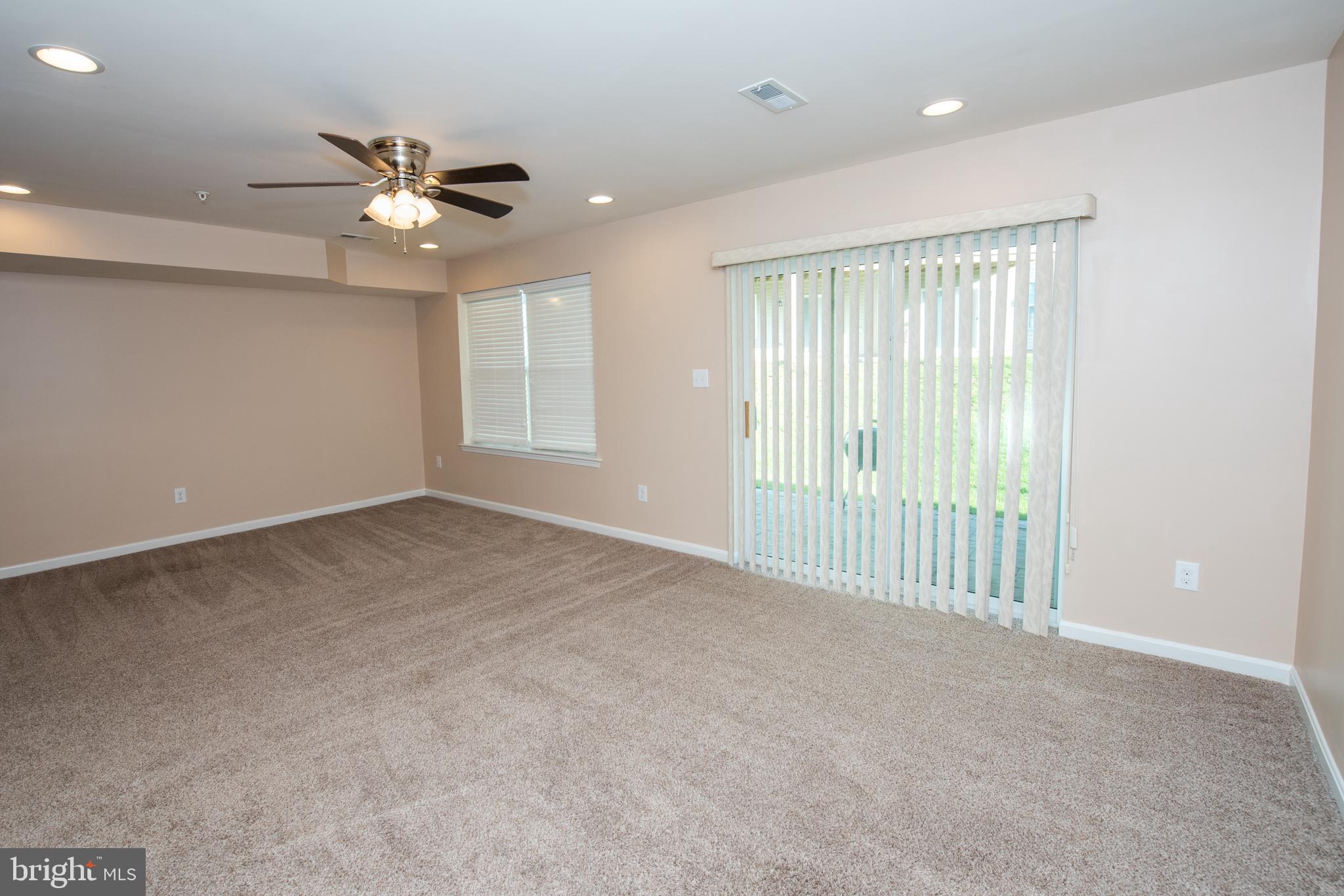 HIGH GROVE - Residential Lease