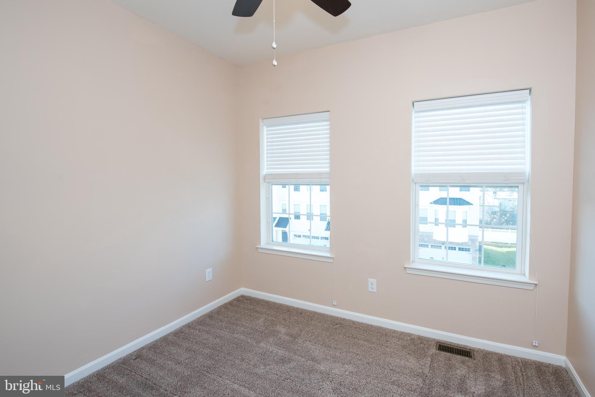 HIGH GROVE - Residential Lease