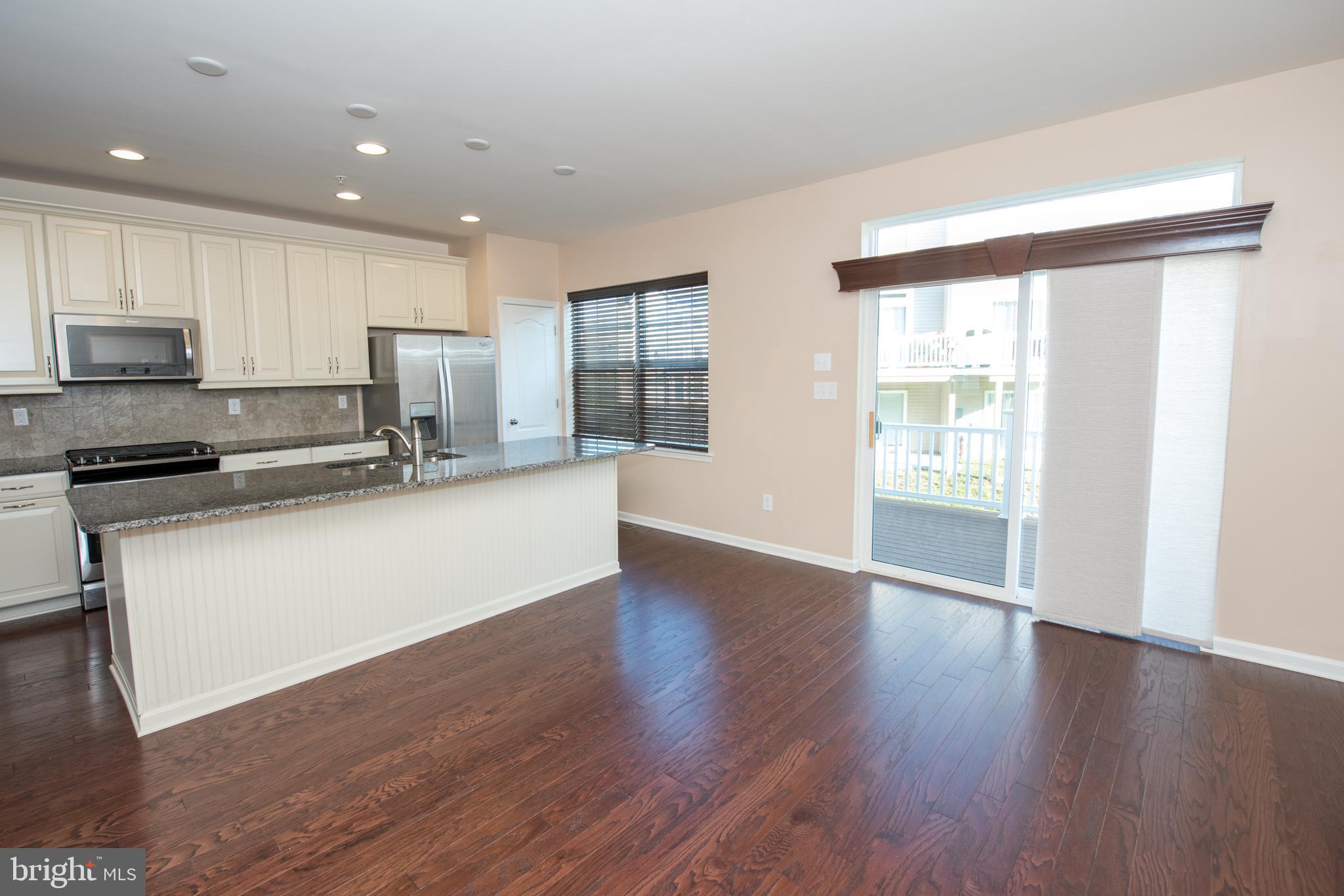 HIGH GROVE - Residential Lease