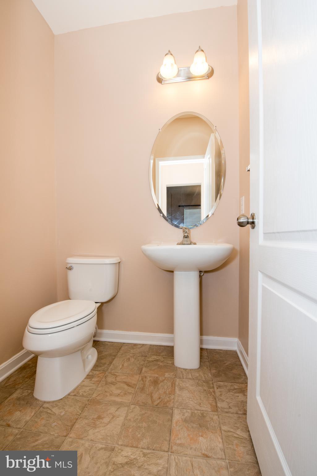 HIGH GROVE - Residential Lease