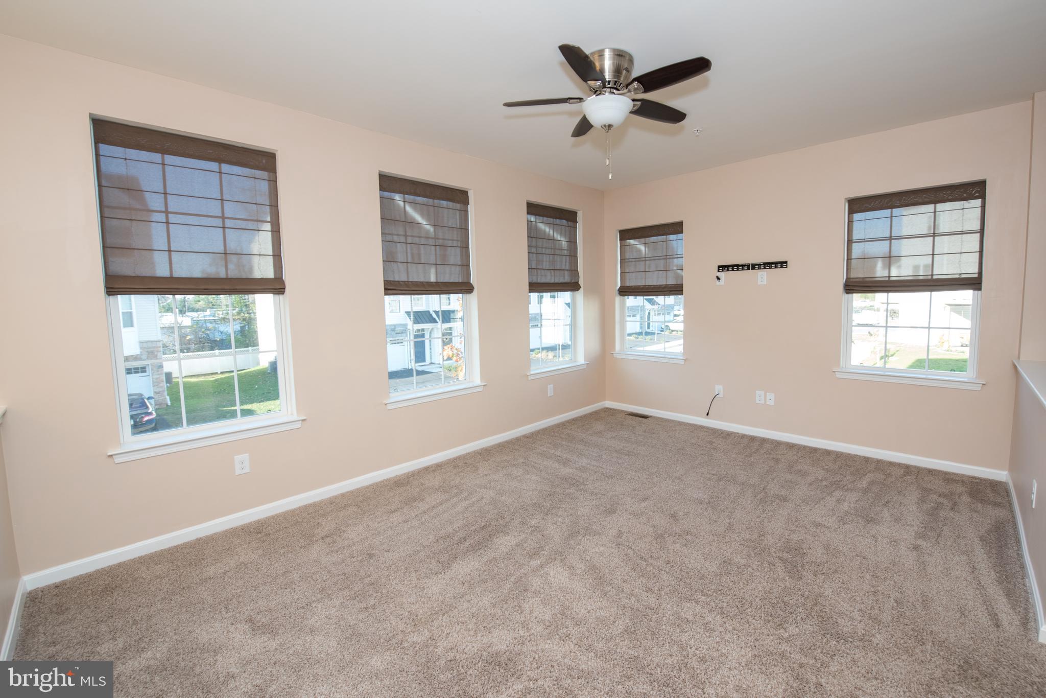 HIGH GROVE - Residential Lease