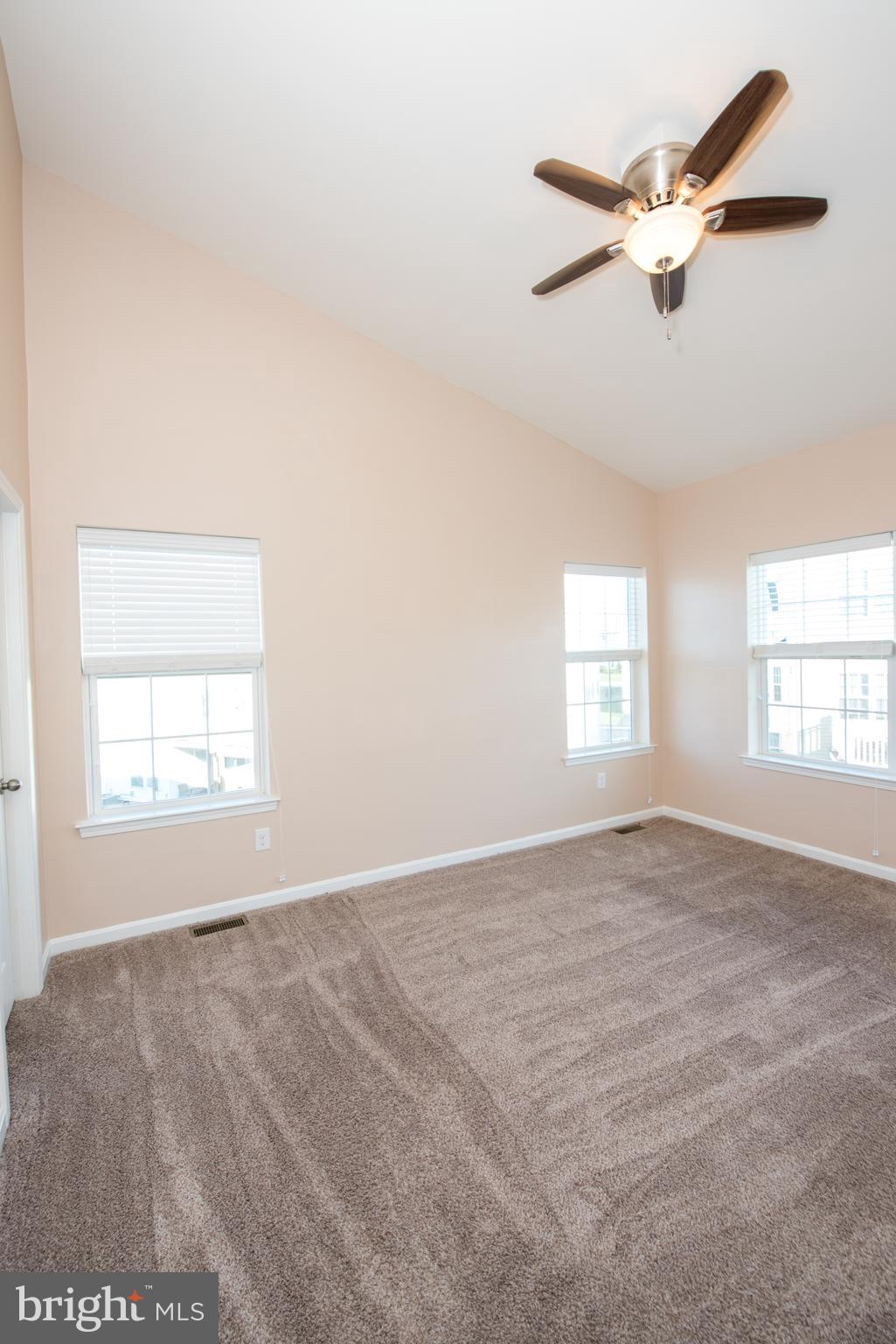 HIGH GROVE - Residential Lease