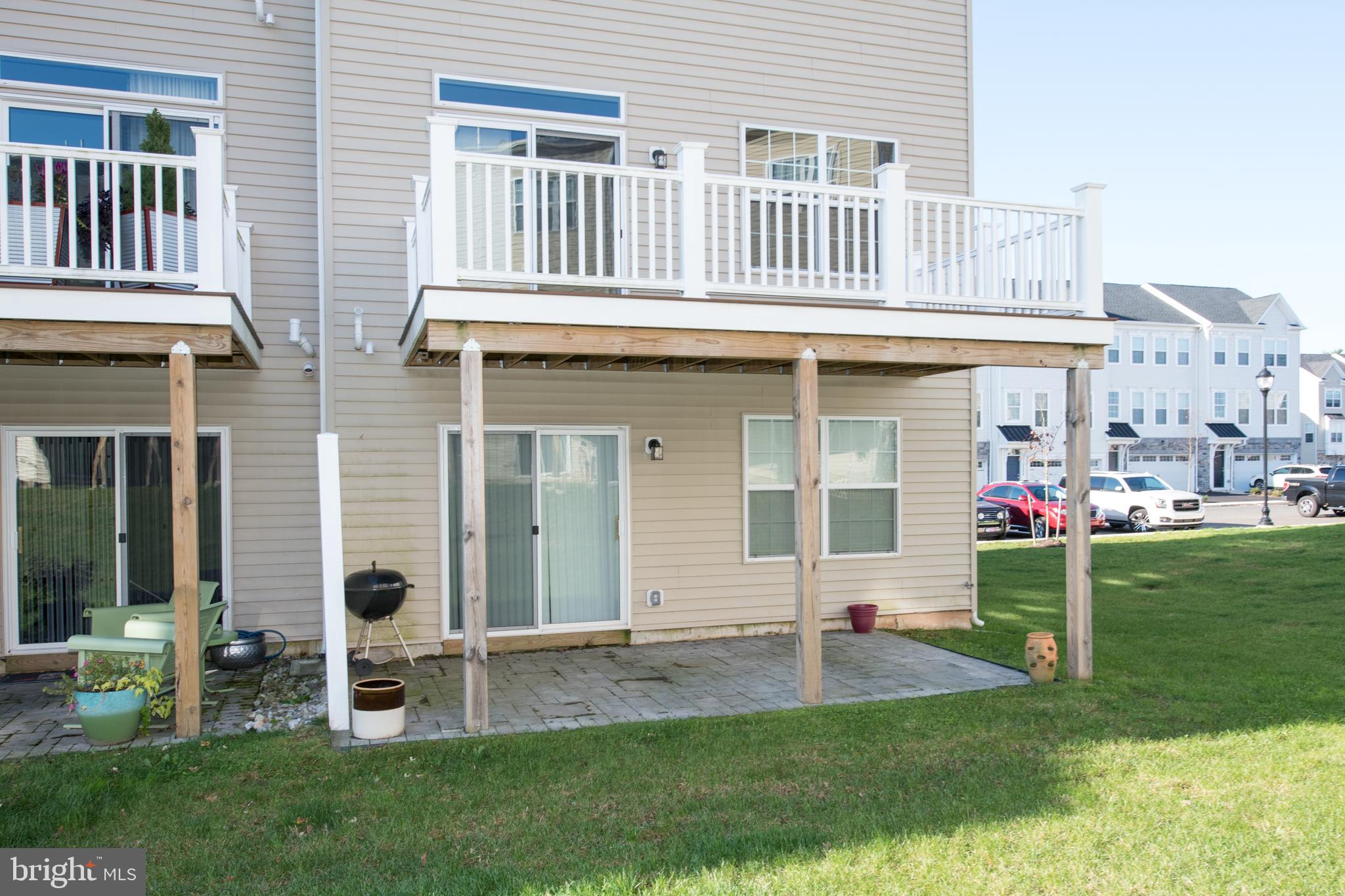 HIGH GROVE - Residential Lease