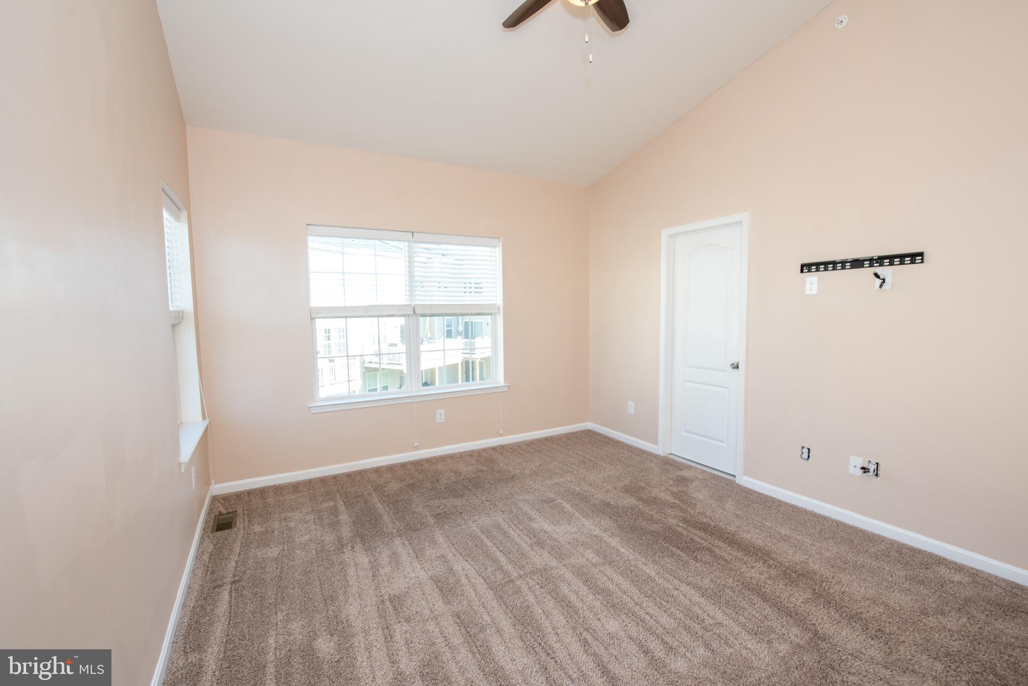 HIGH GROVE - Residential Lease