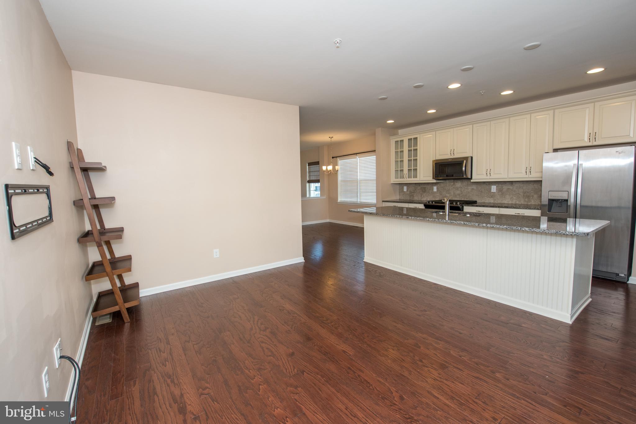 HIGH GROVE - Residential Lease