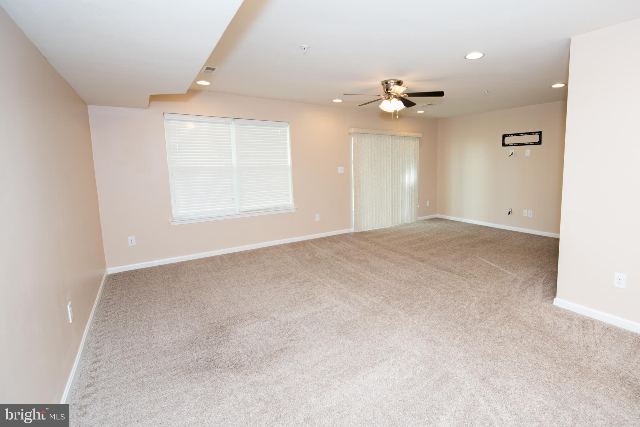 HIGH GROVE - Residential Lease