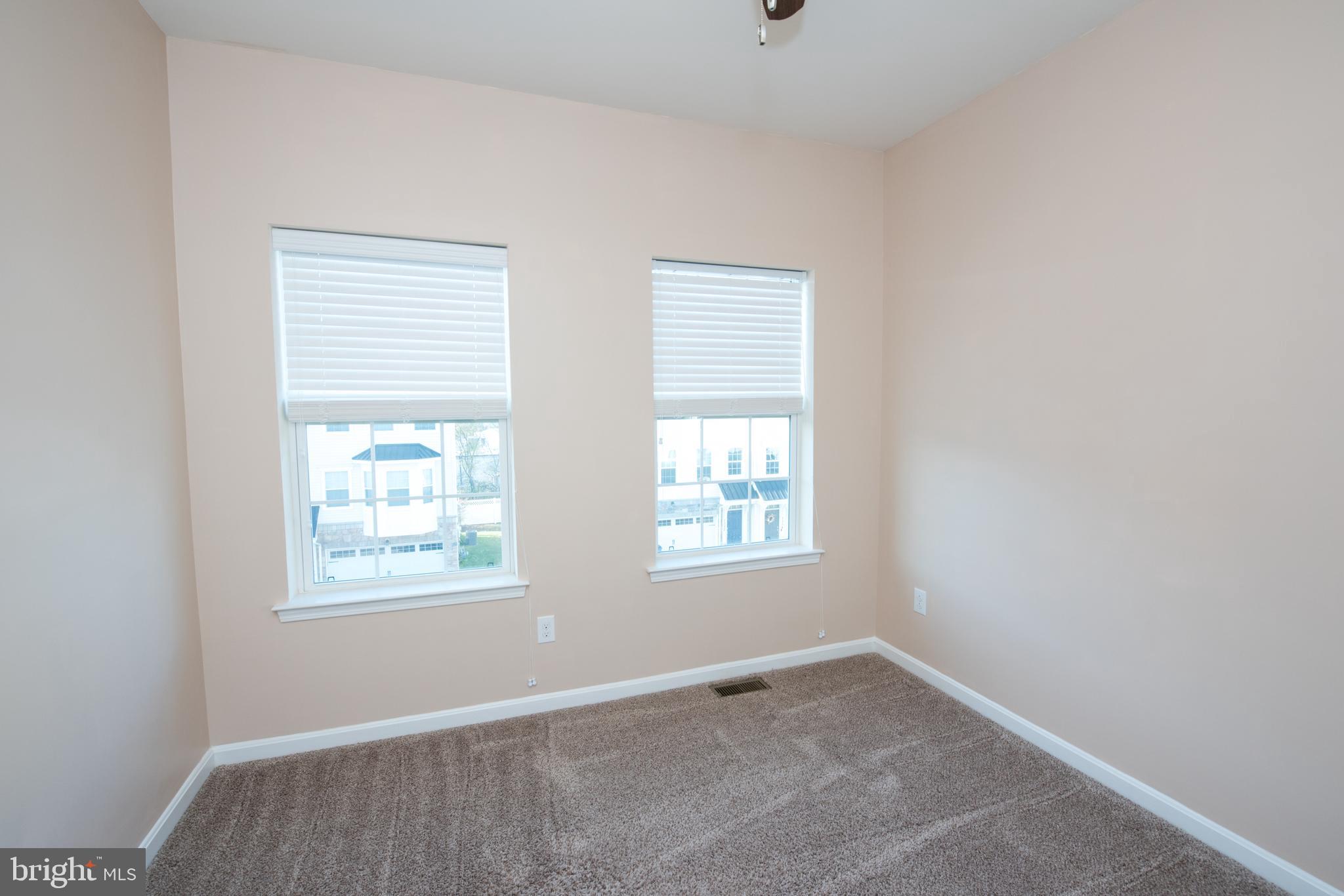 HIGH GROVE - Residential Lease