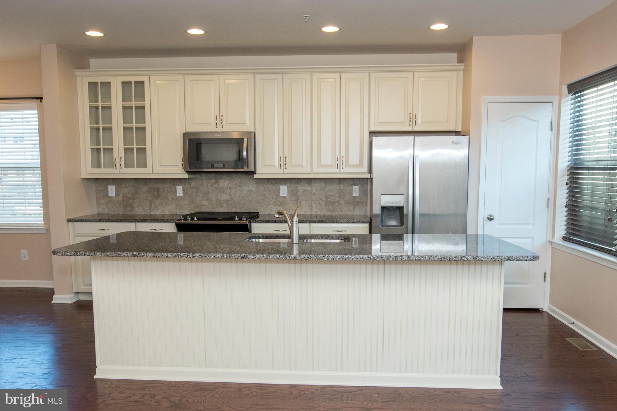 HIGH GROVE - Residential Lease