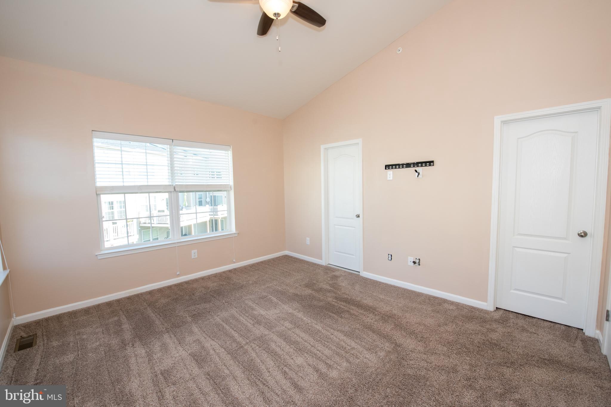 HIGH GROVE - Residential Lease